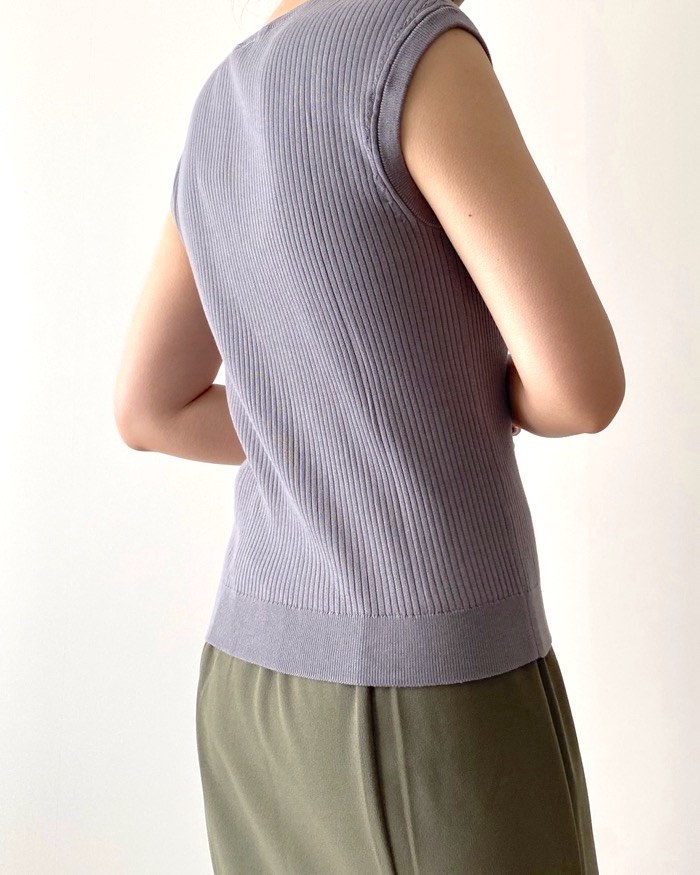 UNIQLO(ユニクロ)のオススメのトップス「UVカットフレンチスリーブセーター」