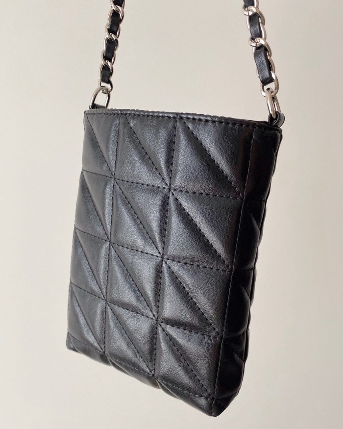 niko and&hellip;（ニコアンド）のおすすめのレディースアイテム「キルトスマホショルダーバッグ[tiny tiny(ティニーティニー)]」