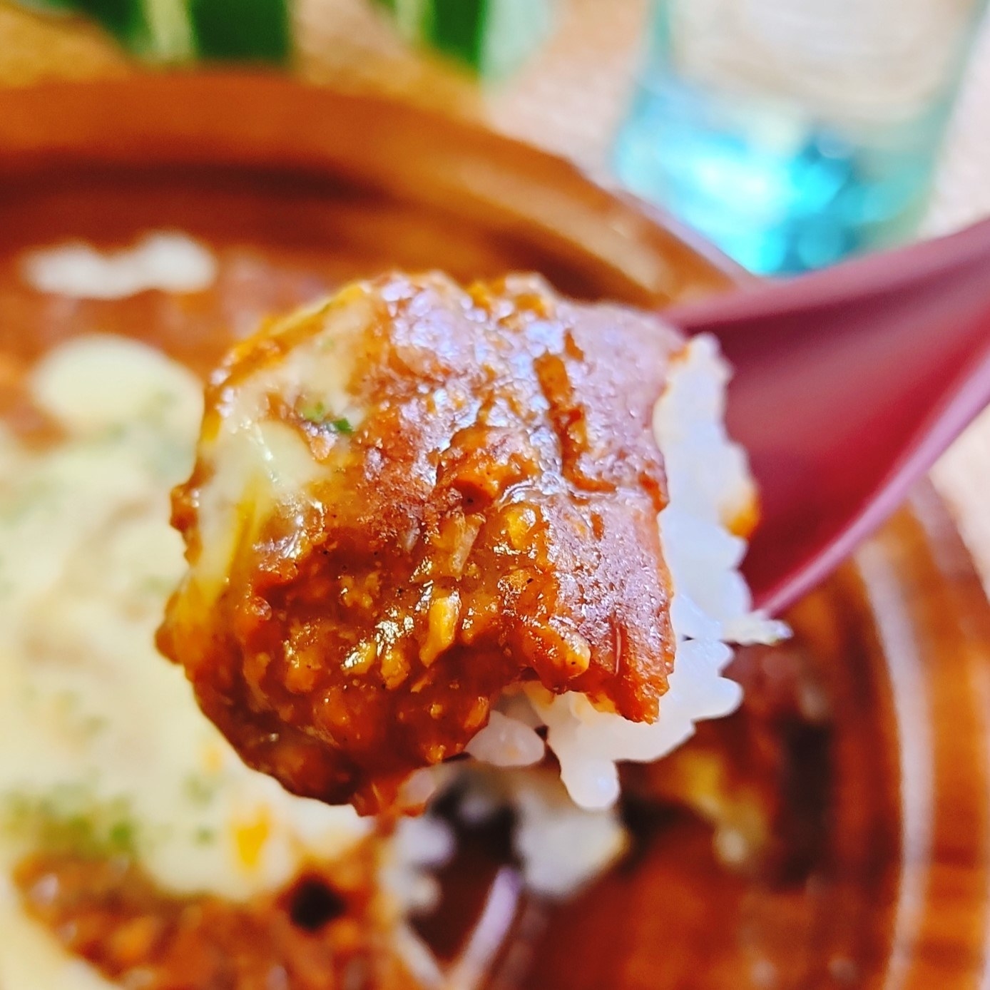 ミニストップのおすすめフード「チーズソースキーマカレー」