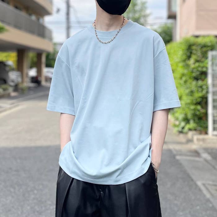 GU（ジーユー）のおすすめのメンズアイテム「ドライポンチクルーネックT（5分袖）」