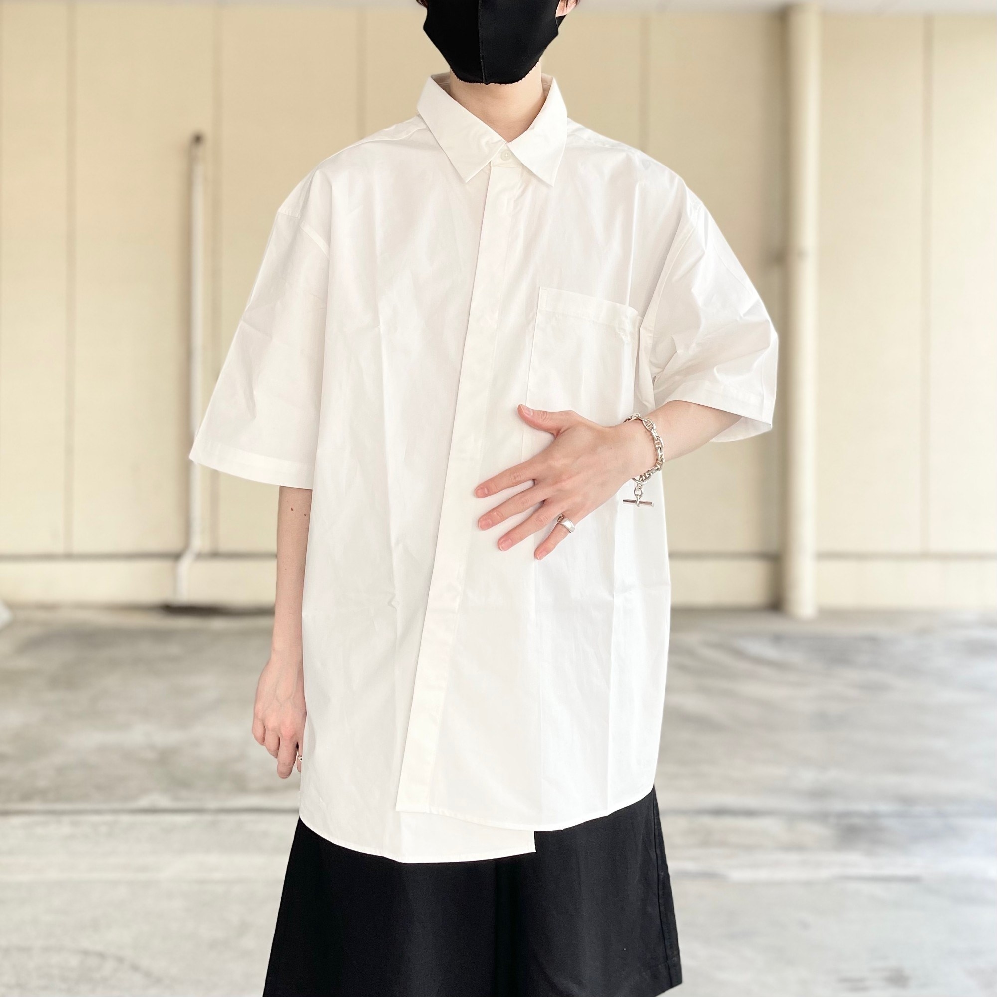 H&amp;amp;Mのおすすめのメンズアイテム「オーバーサイズフィット コットンシャツ」