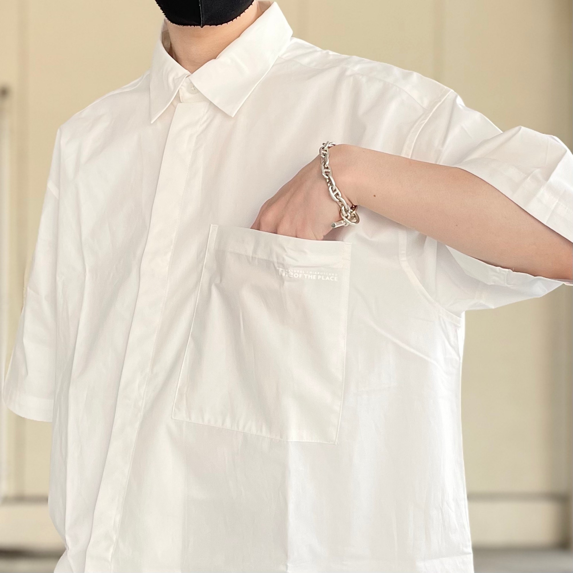 H&amp;amp;Mのおすすめのメンズアイテム「オーバーサイズフィット コットンシャツ」