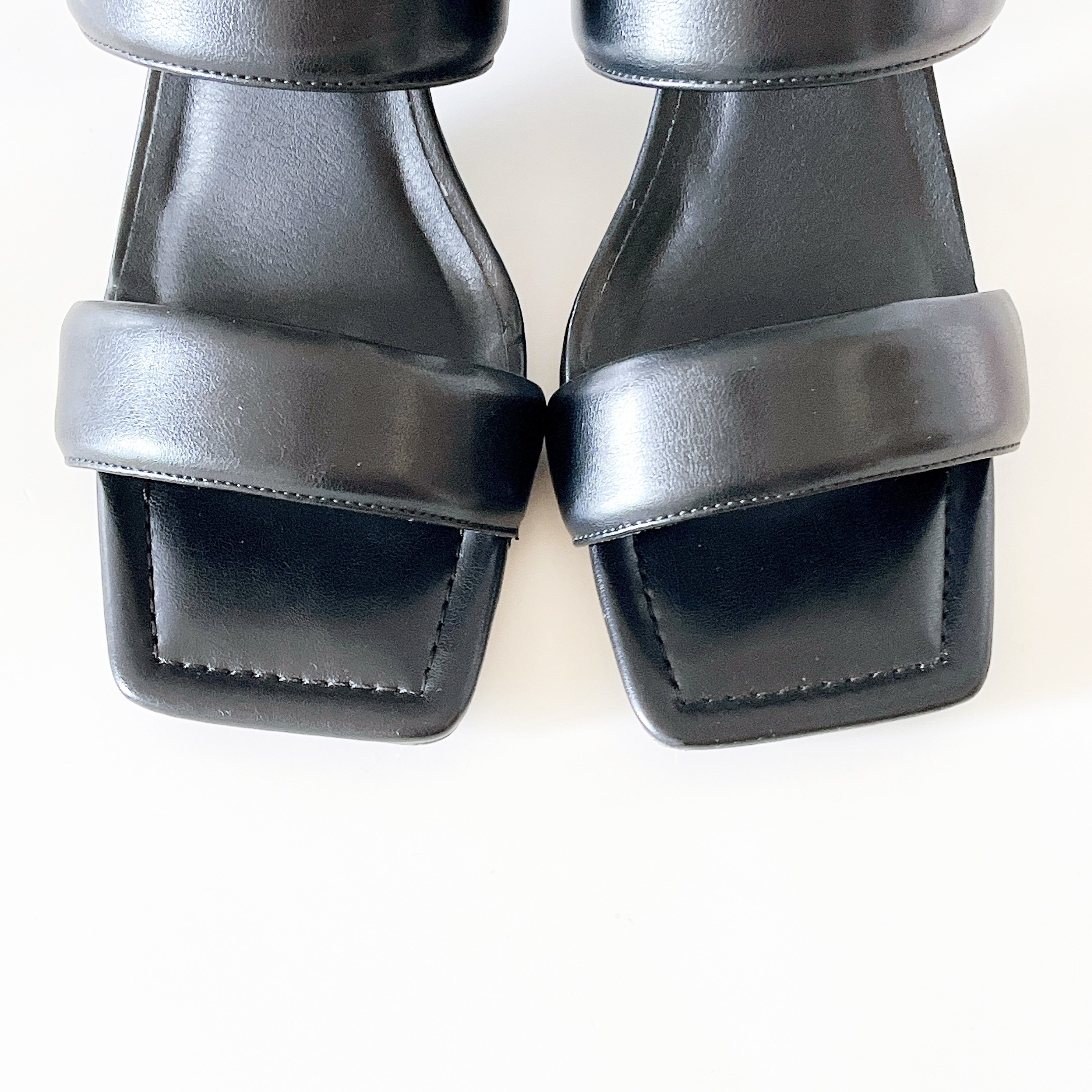 GU〈ジーユー〉のおすすめのファッションアイテム「パフィーヒールミュール+X」