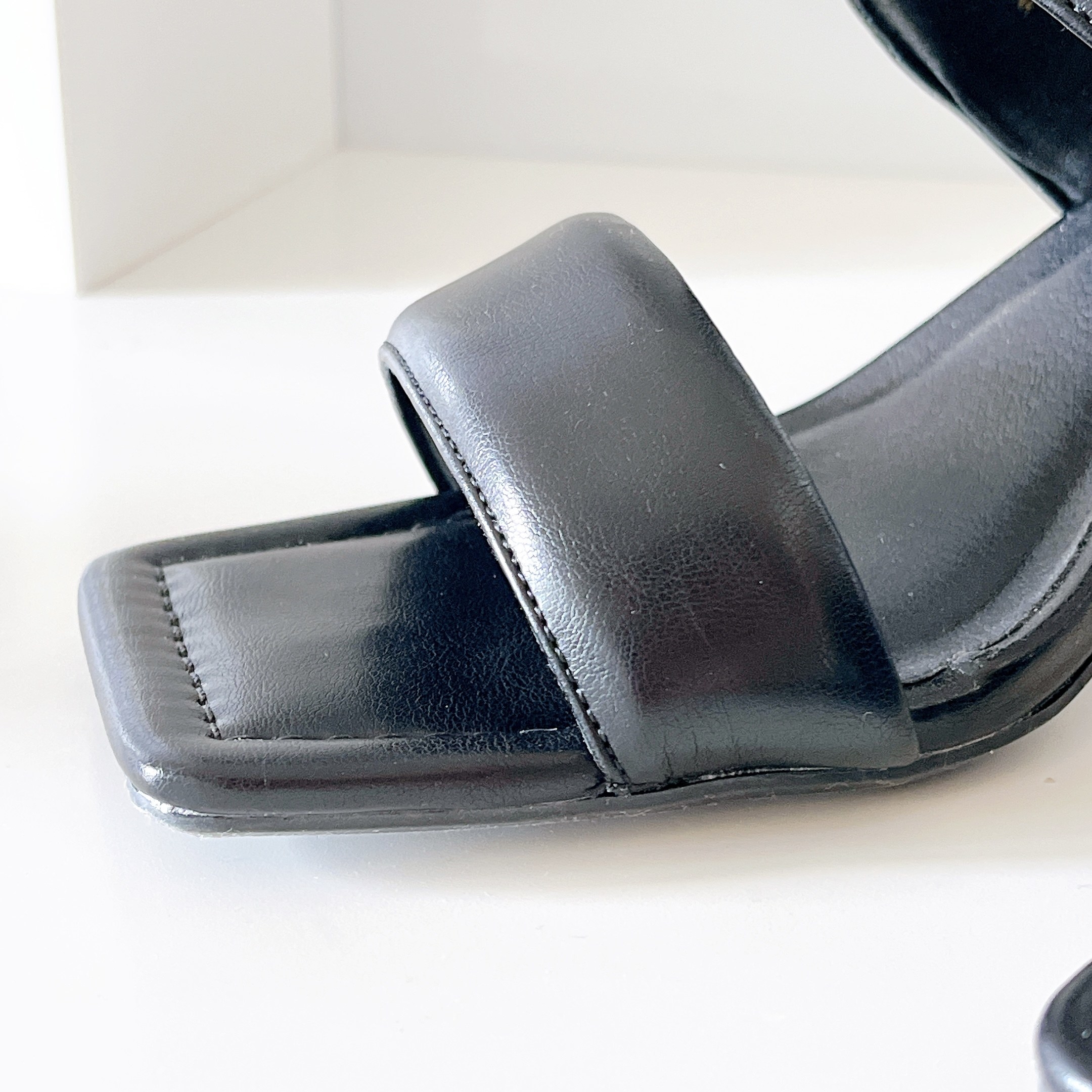 GU〈ジーユー〉のおすすめのファッションアイテム「パフィーヒールミュール+X」