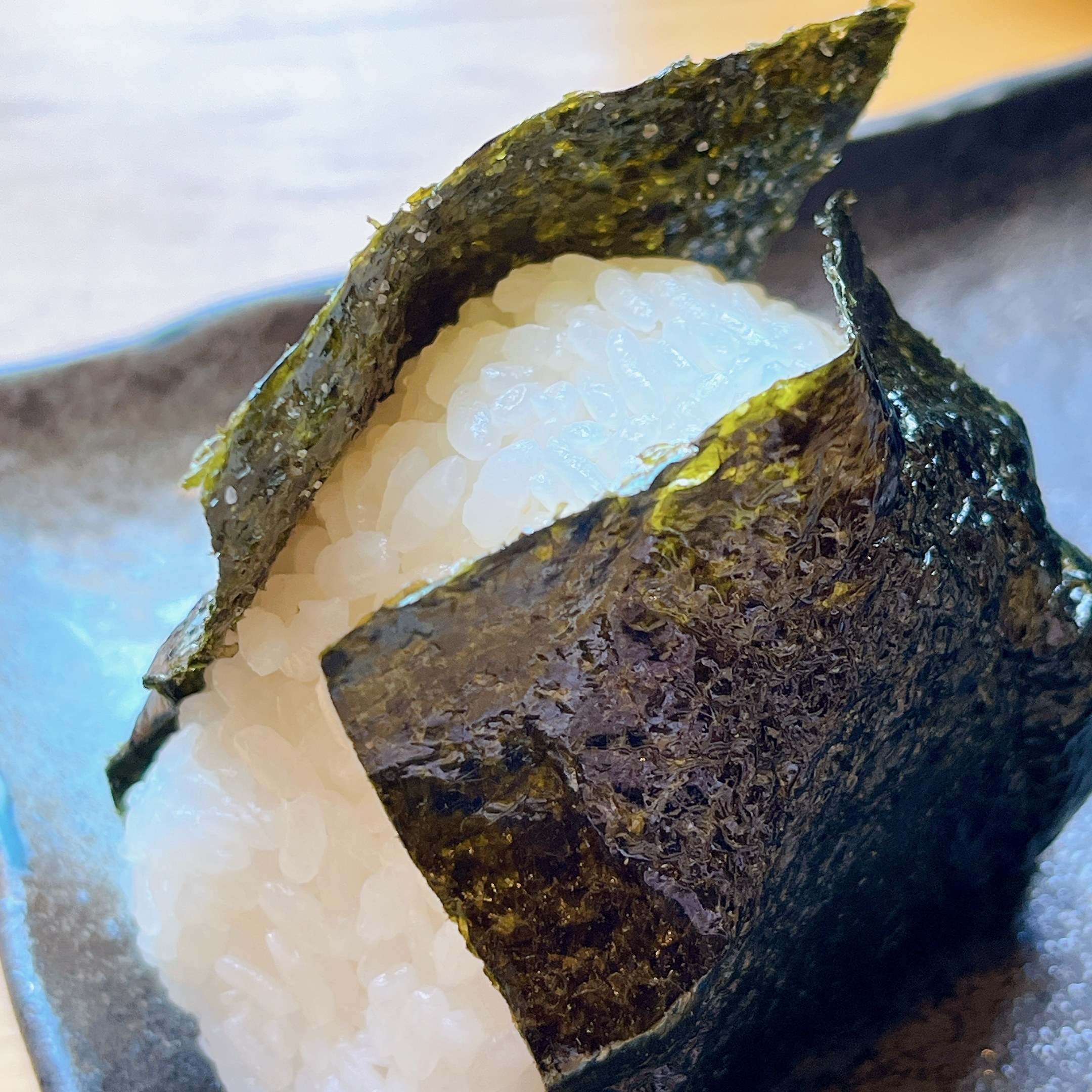 「コメダ和喫茶 おかげ庵」おすすめのモーニング「おにぎりセット」