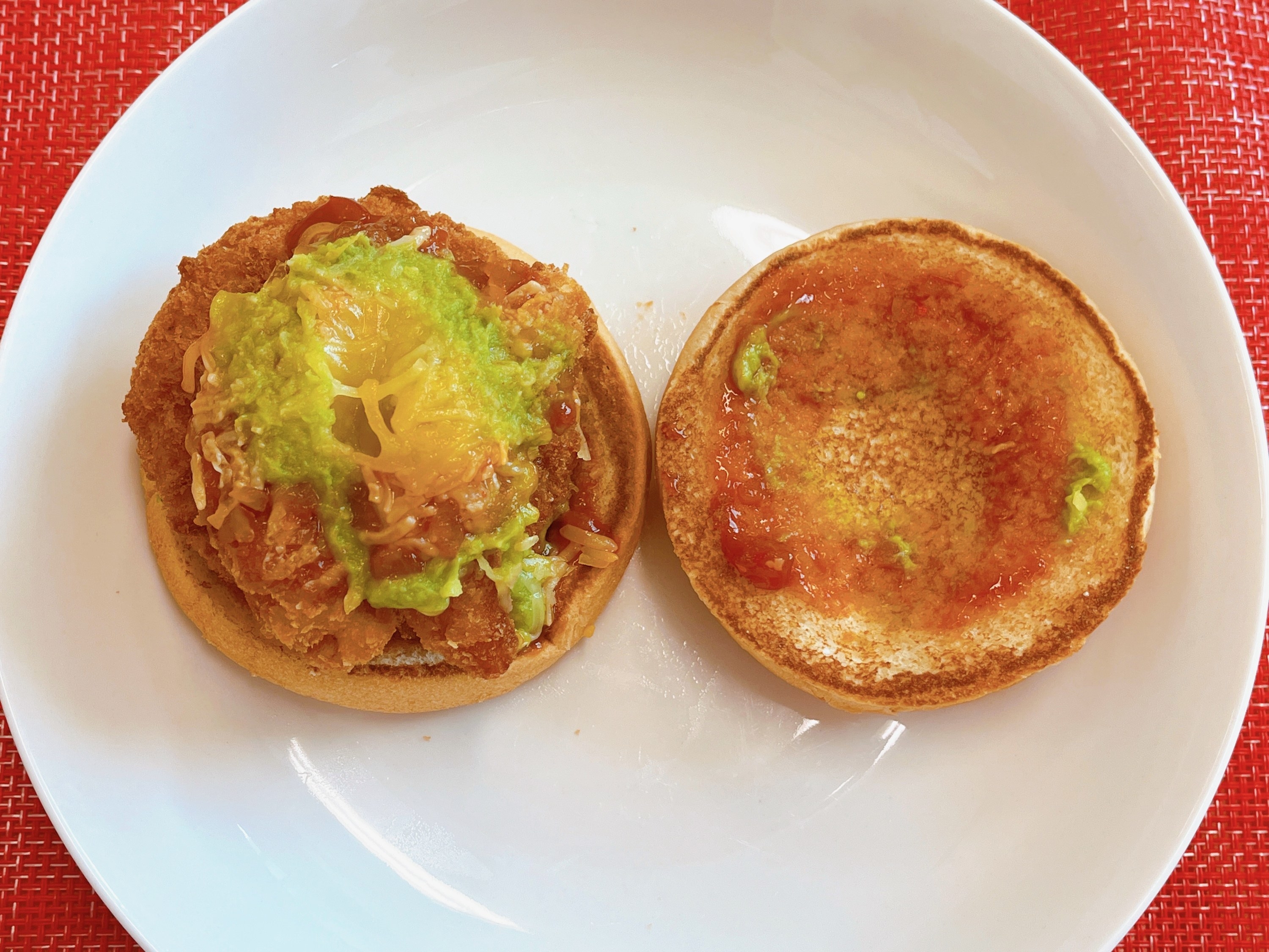 LOTTERIA（ロッテリア）のオススメの期間限定メニュー「夏のよくばりエビづくしバーガー」