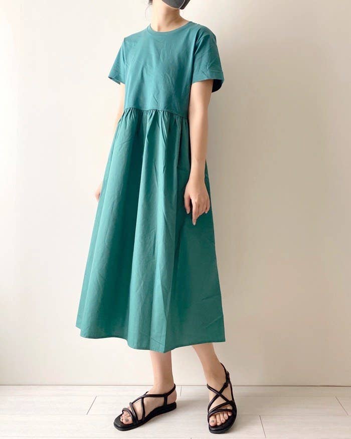 UNIQLO（ユニクロ）のおすすめワンピース「コンビネーションフレアワンピース」