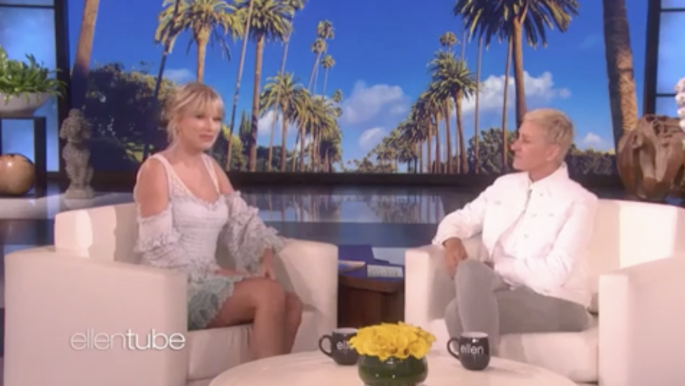 Ellen DeGeneres interviewing Taylor Swift on &quot;The Ellen DeGeneres Show&quot;