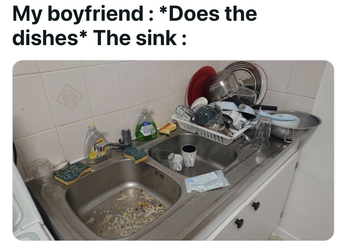 A dirty dish sink