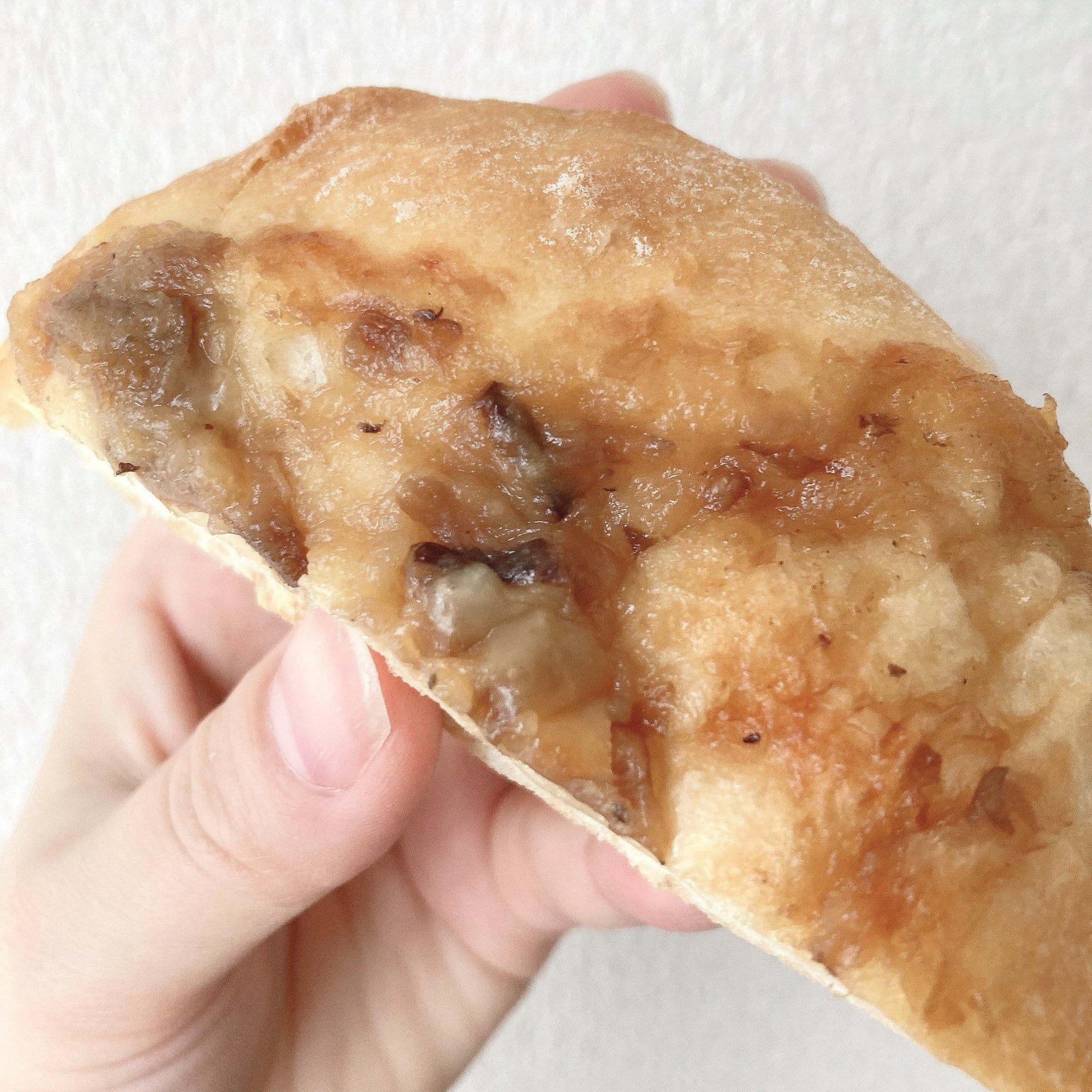 LAWSON（ローソン）のオススメのパン「マックストリュフ香るきのこフォカッチャ」