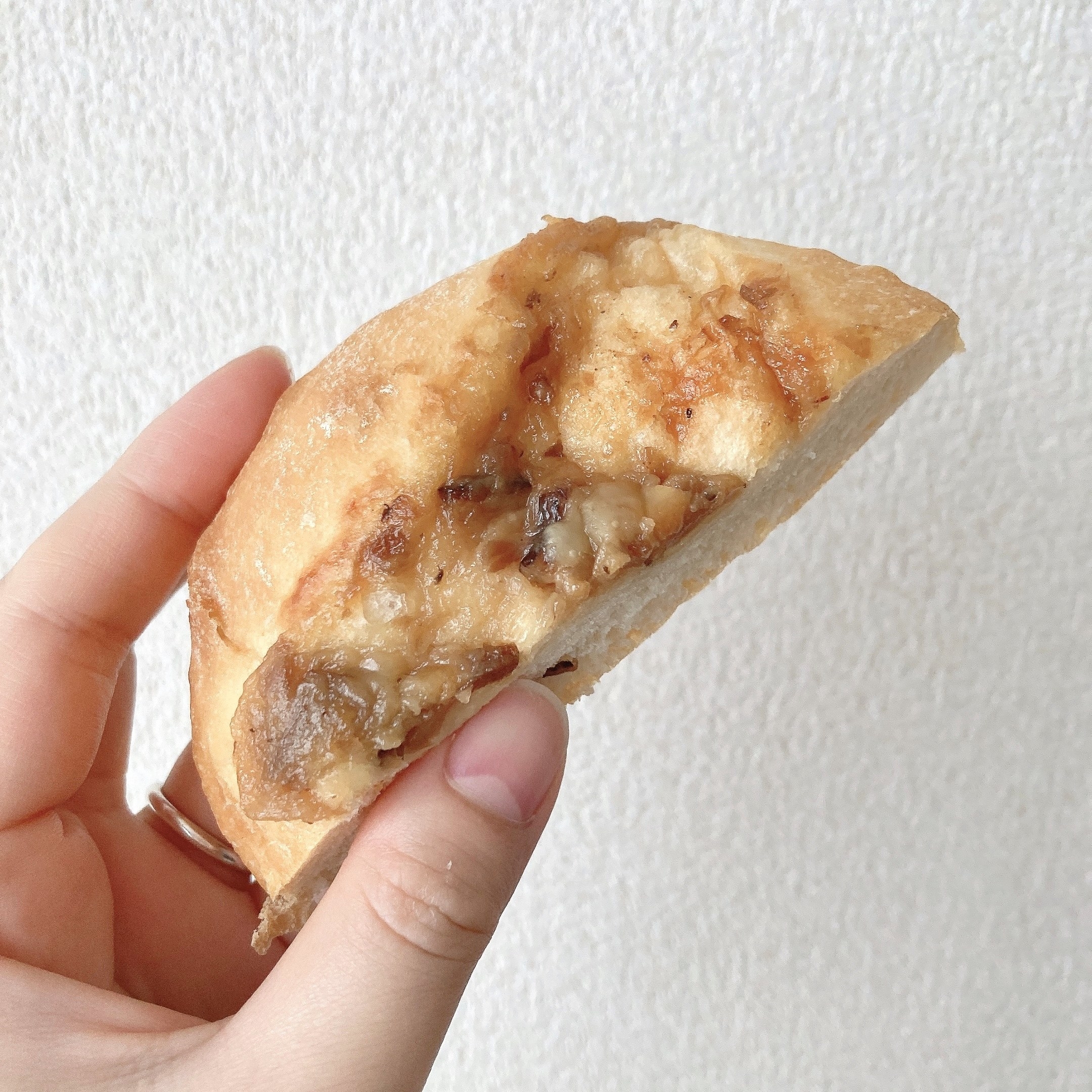 LAWSON（ローソン）のオススメのパン「マックストリュフ香るきのこフォカッチャ」