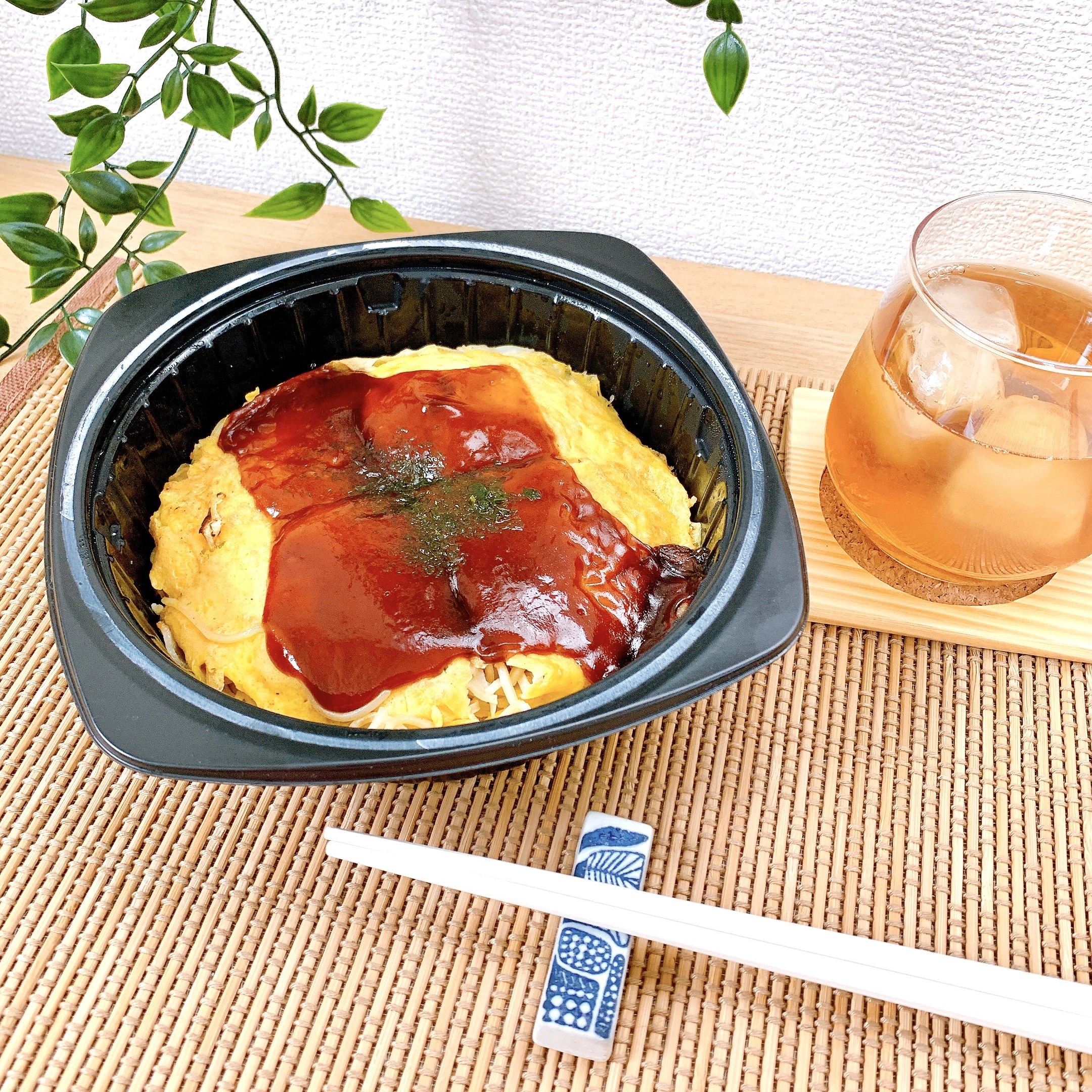 セブン-イレブンのおすすめの冷凍食品「7プレミアム 広島お好み焼き」