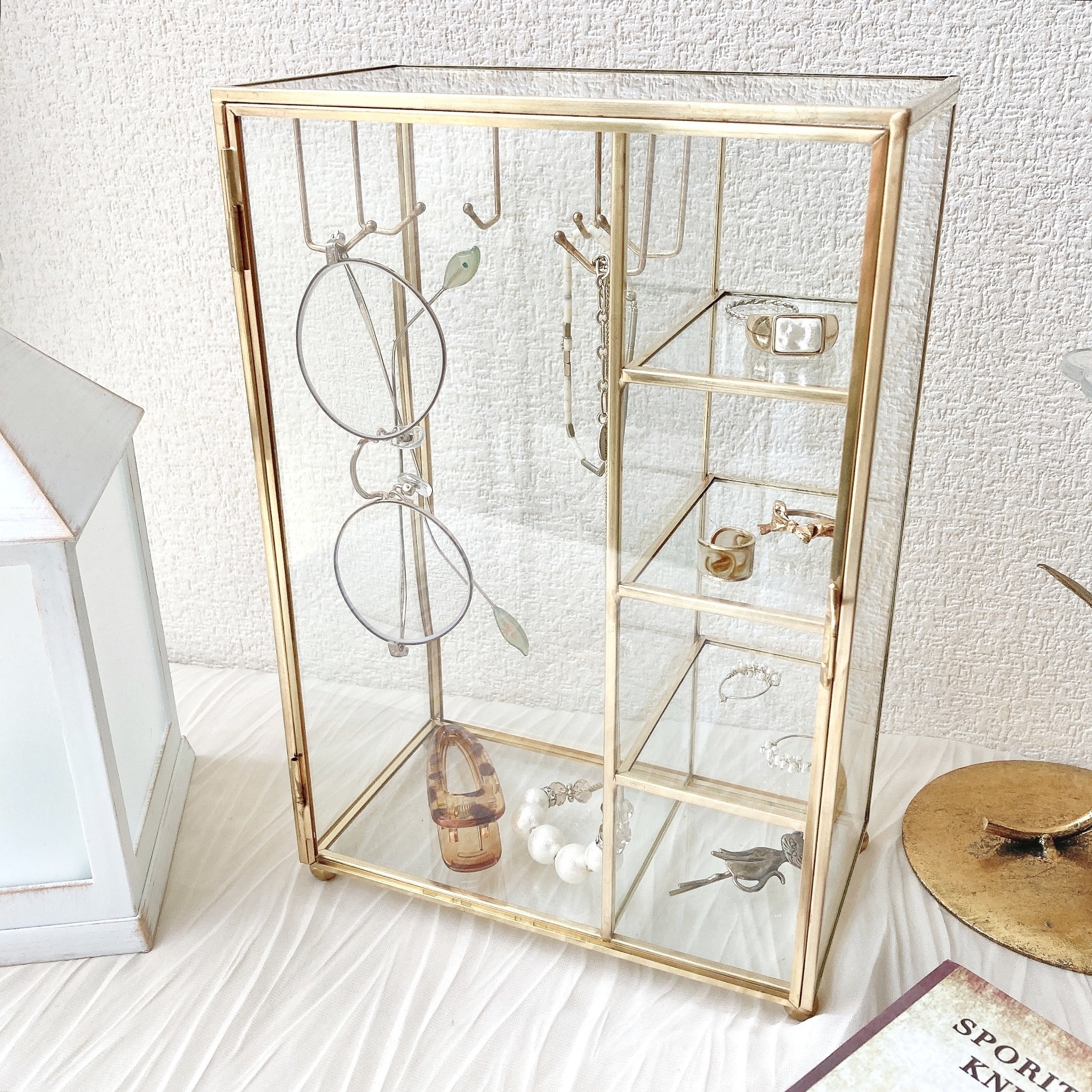 salut!（サリュ）のオススメの収納グッズ「ガラスジュエリーケース：Sサイズ」