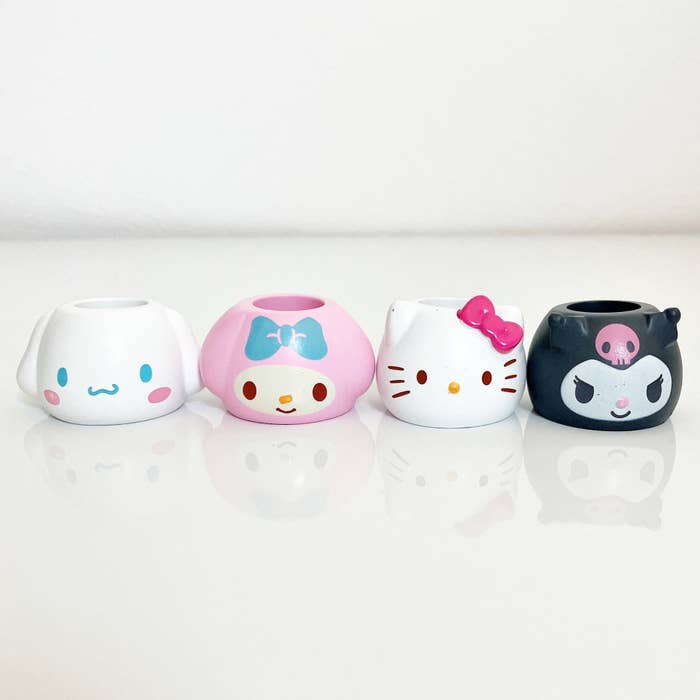 DAISO（ダイソー）のおすすめサンリオグッズ「歯ブラシスタンド」