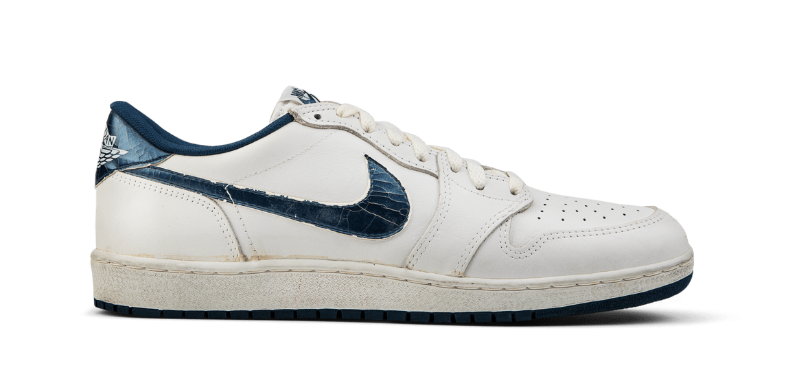 The lateral side of the Air Jordan 1 Low &#x27;Metallic Blue&#x27;
