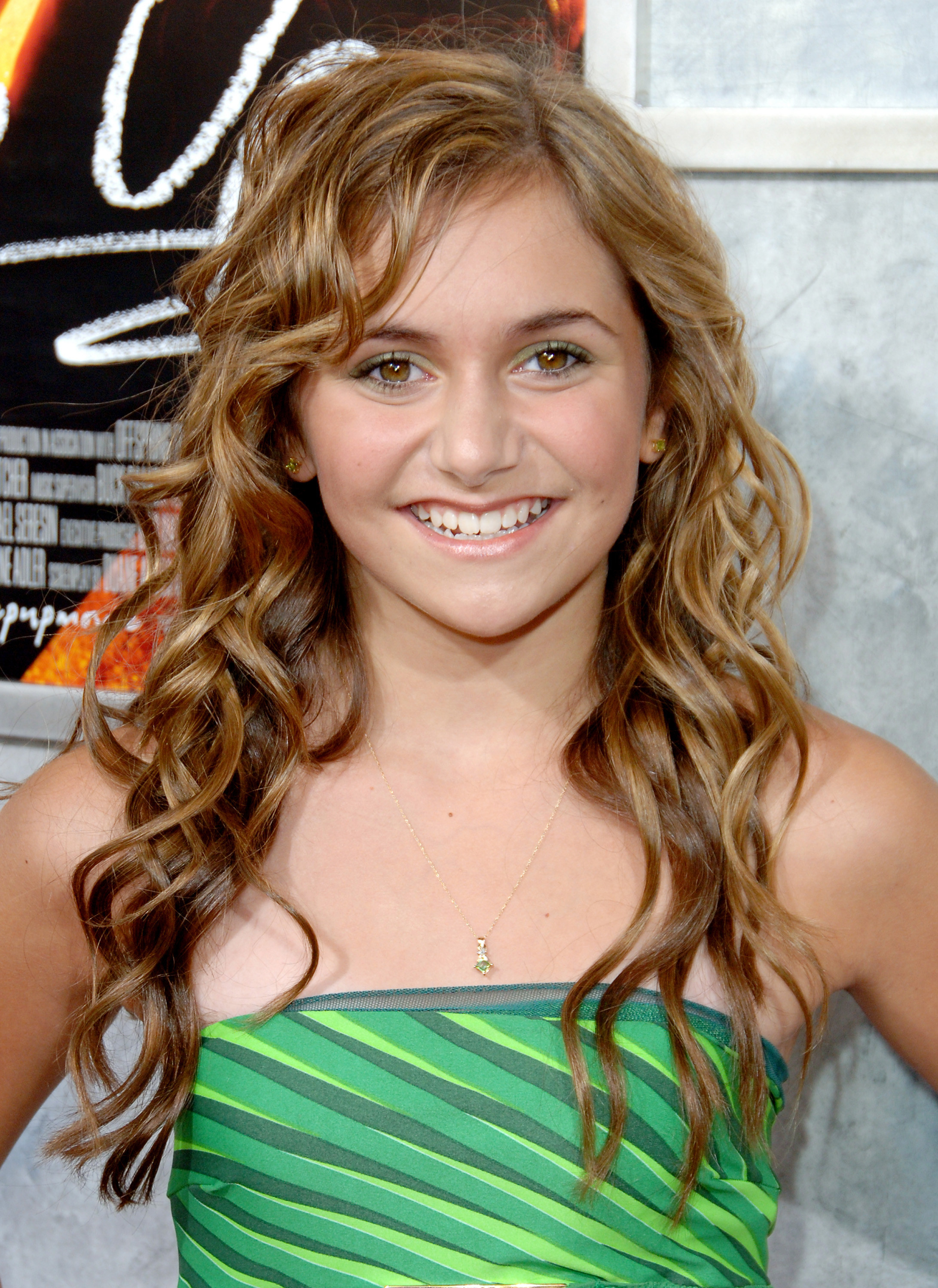 Alyson Stoner smiles at the premiere of &quot;Step Up&quot;