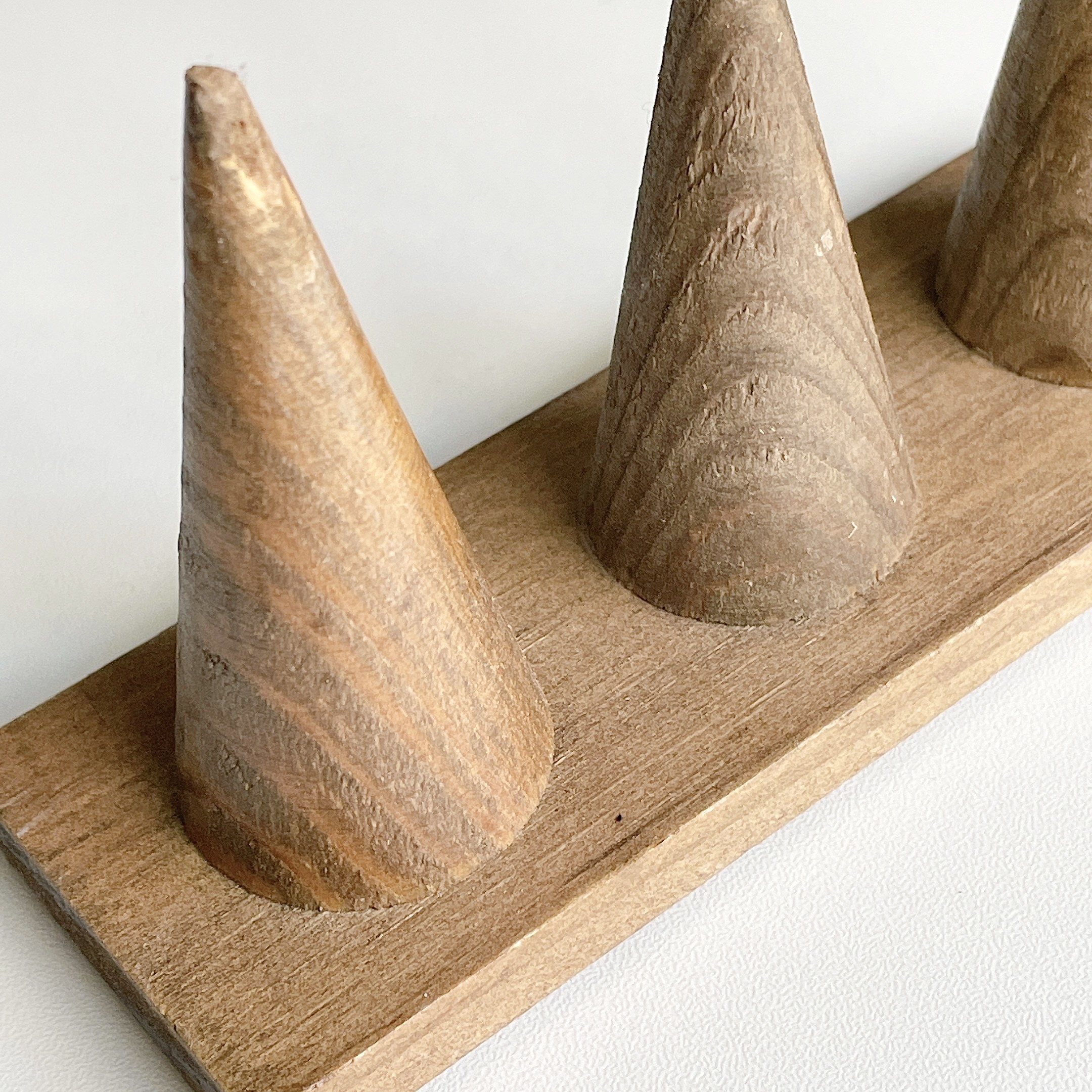 salut!(サリュ)のおすすめのアイテム「【マルシェディスプレイ】リングホルダー3連」