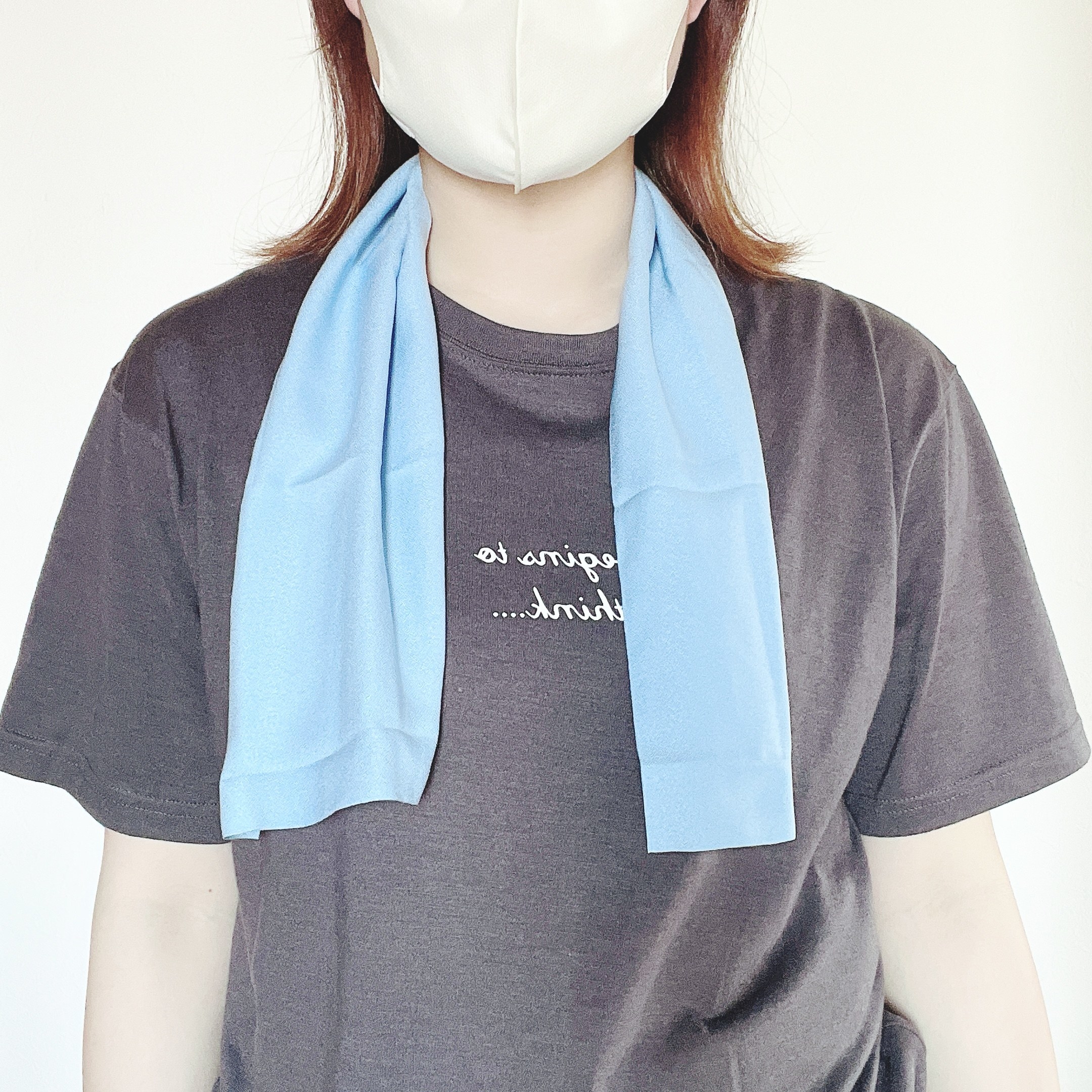 3coinsのおすすめの便利アイテム「ポーチ付きクールタオル」