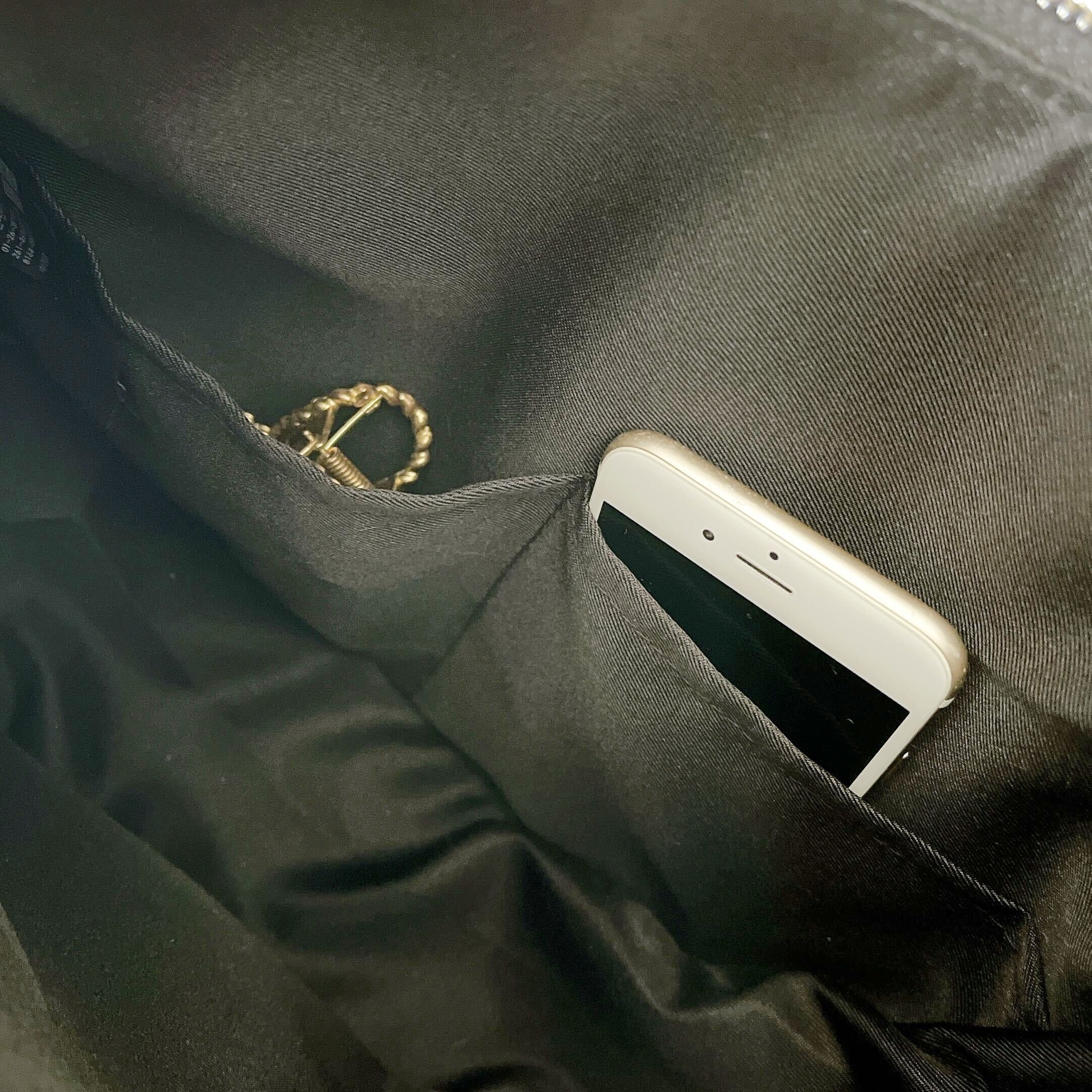 UNIQLO（ユニクロ）のオススメのバッグ「レザータッチワンハンドルバッグ」