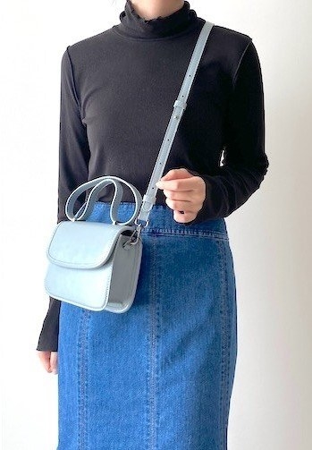 ZARAのオススメのバッグ「ダブルハンドル クロスボディバッグ」のコーディネート