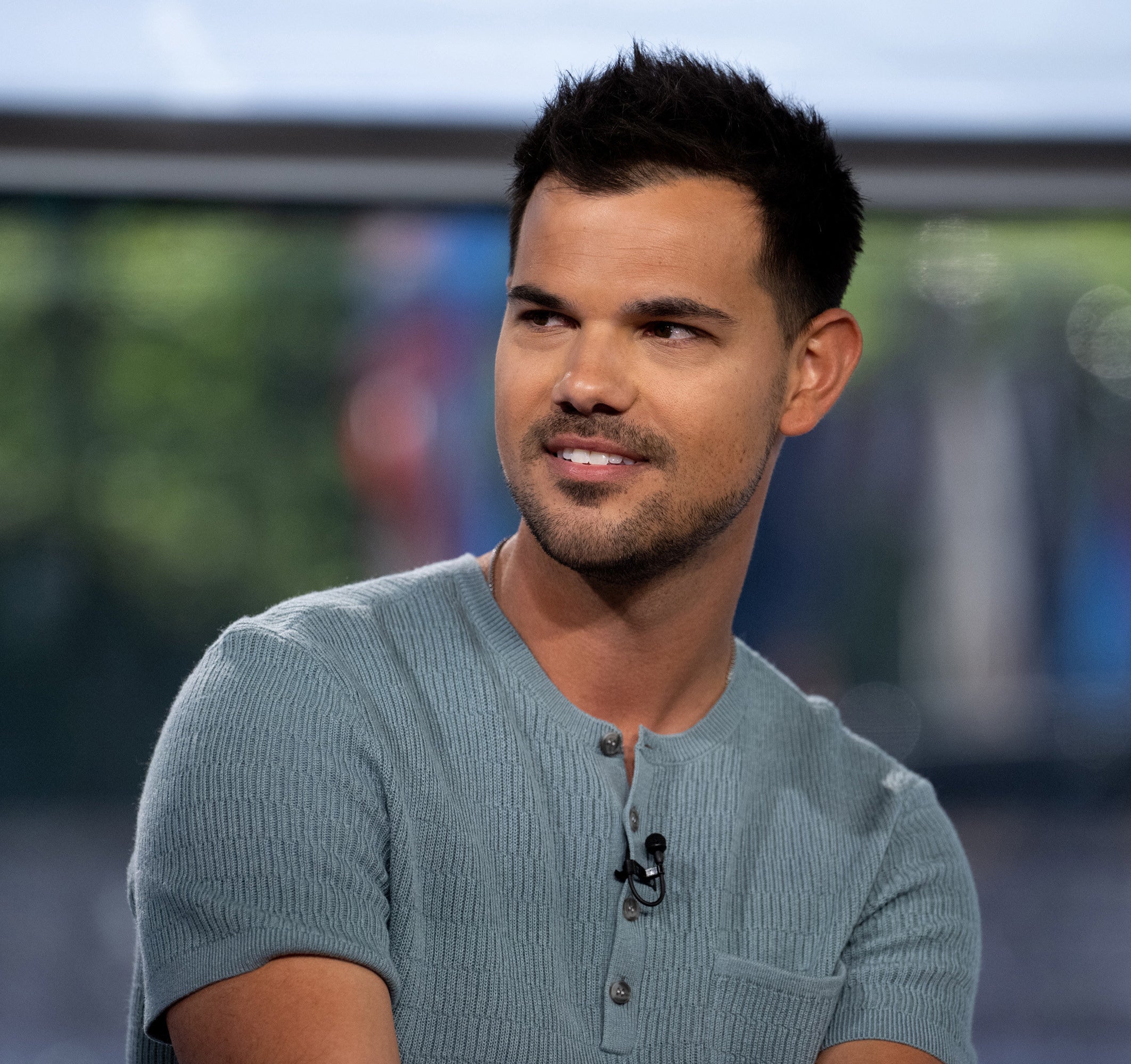 Close-up of Lautner