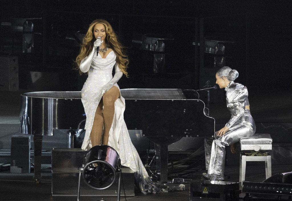 Jonathan Anderson: Derry man behind Beyonce's tour outfits