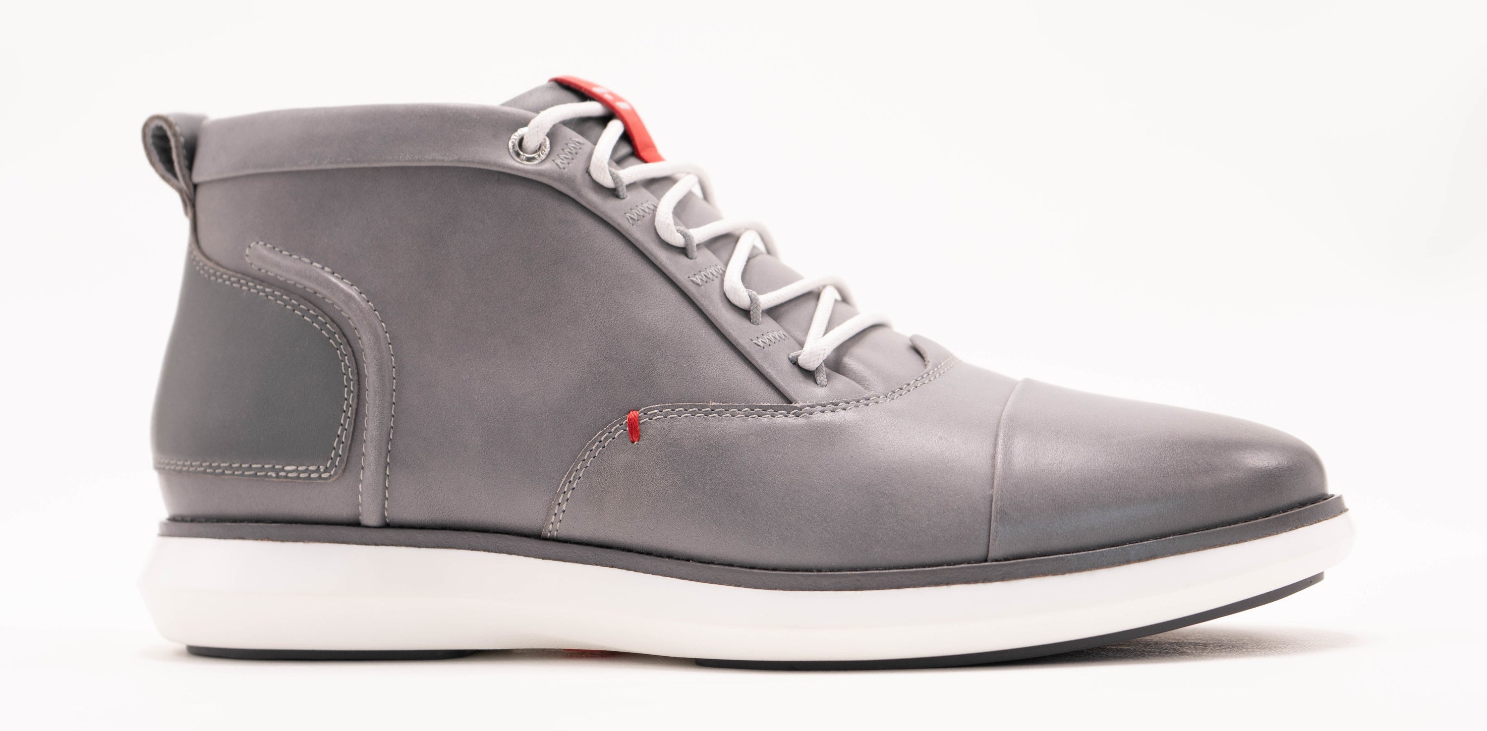 Code&#x27;s Entrepenuer shoe in a cool grey leather and white colorway