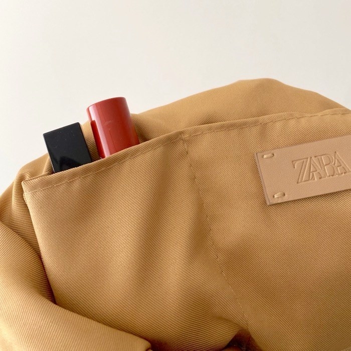 ZARA（ザラ）のオススメのアイテム「ペーパー トートバッグ」