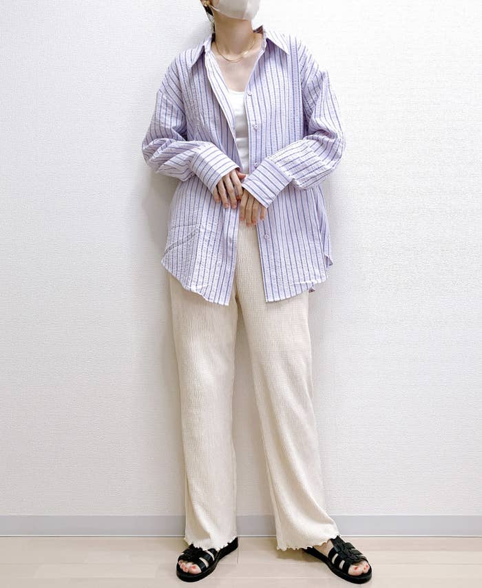 H＆Mのおすすめのレディースアイテム「コットンクレープシャツ」