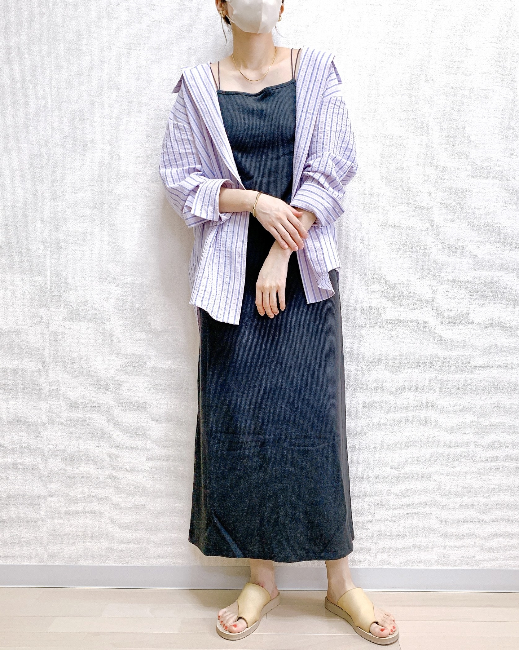 H＆Mのおすすめのレディースアイテム「コットンクレープシャツ」