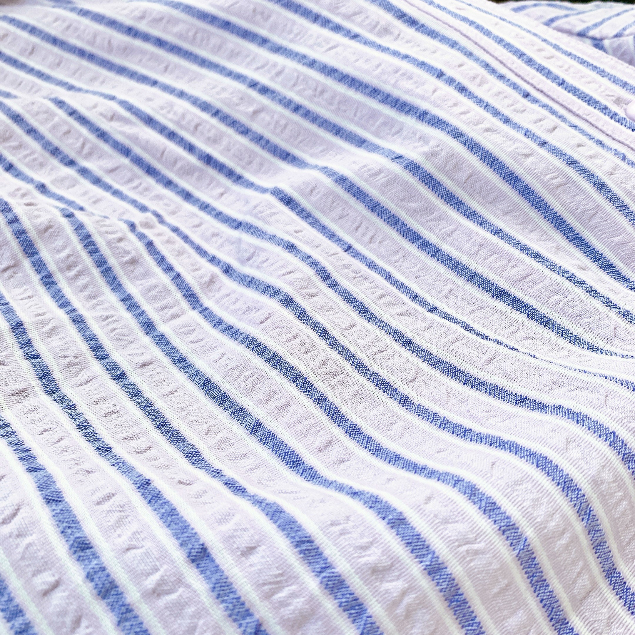 H＆Mのおすすめのレディースアイテム「コットンクレープシャツ」