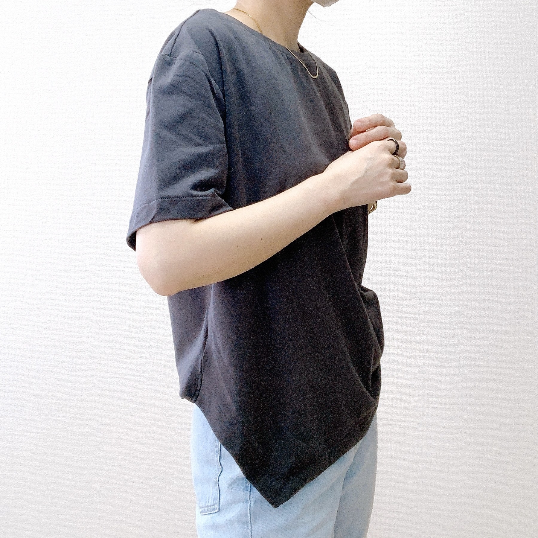 H＆Mのおすすめのレディースアイテム「ドローストリングディテールTシャツ」