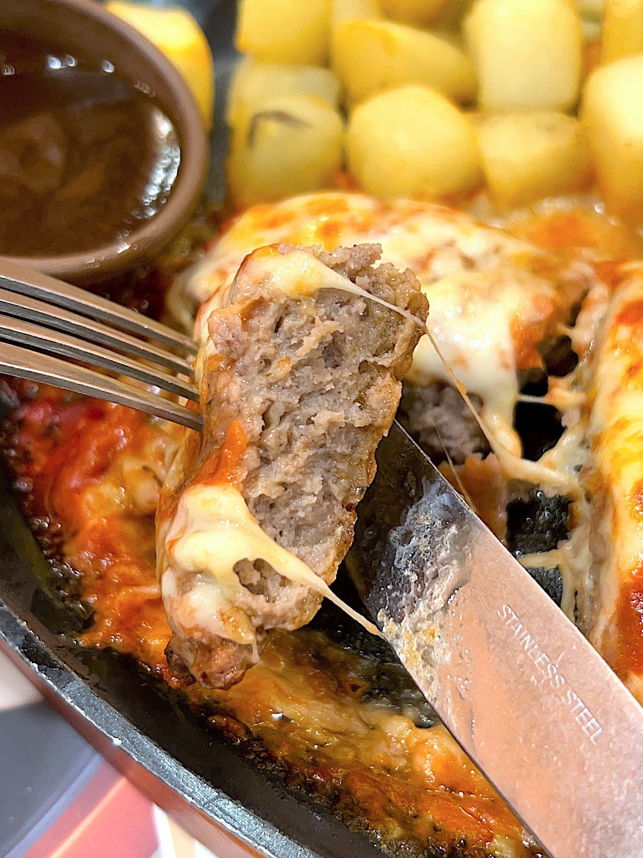 サイゼリヤのオススメフード「イタリアンハンバーグ」