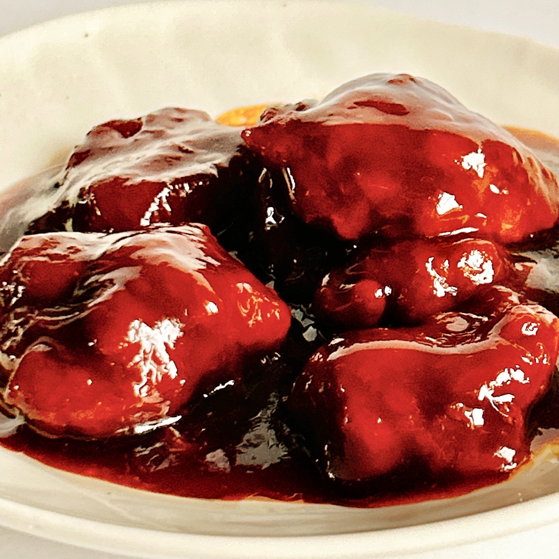 セブン‐イレブンのオススメの惣菜「7プレミアムゴールド 金の黒酢酢豚」