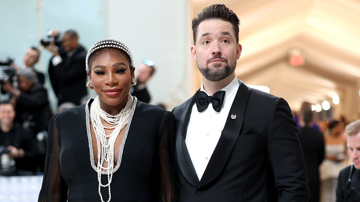 Serena Williams and Alexis Ohanian Give First Glimpse at Baby No. 2