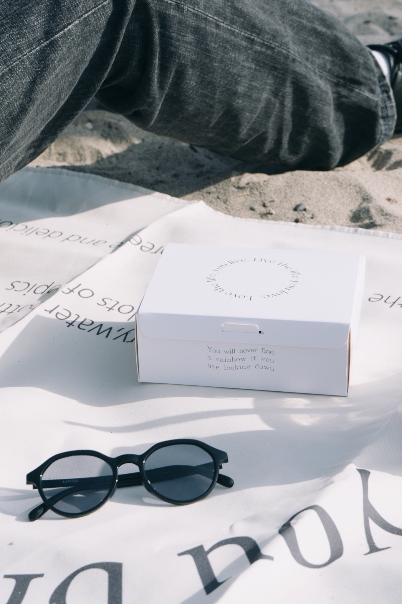 3COINSのおすすめ雑貨「【Natural Picnic】ペーパーランチボックス4個セット」