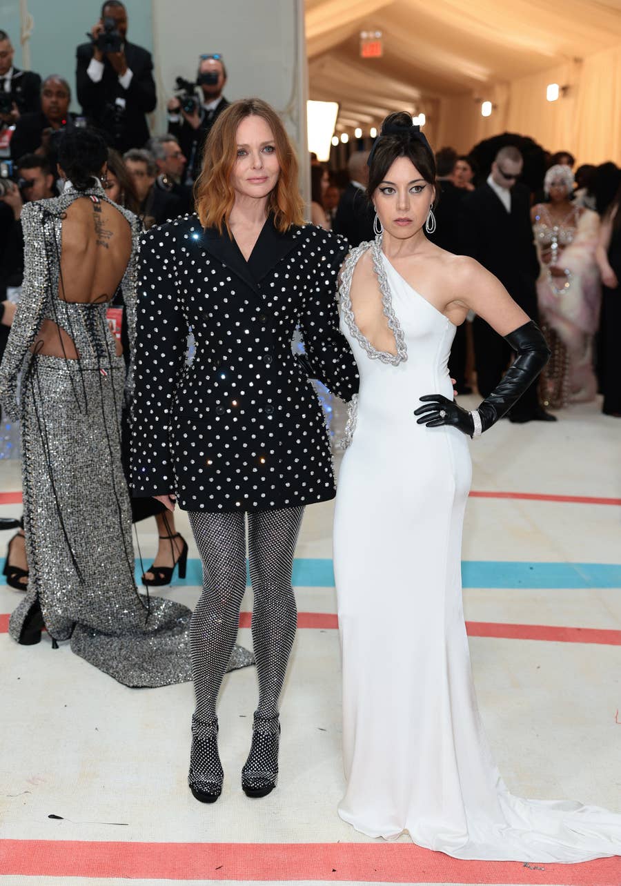 Aubrey Plaza returns to the Met Gala for the first time in a