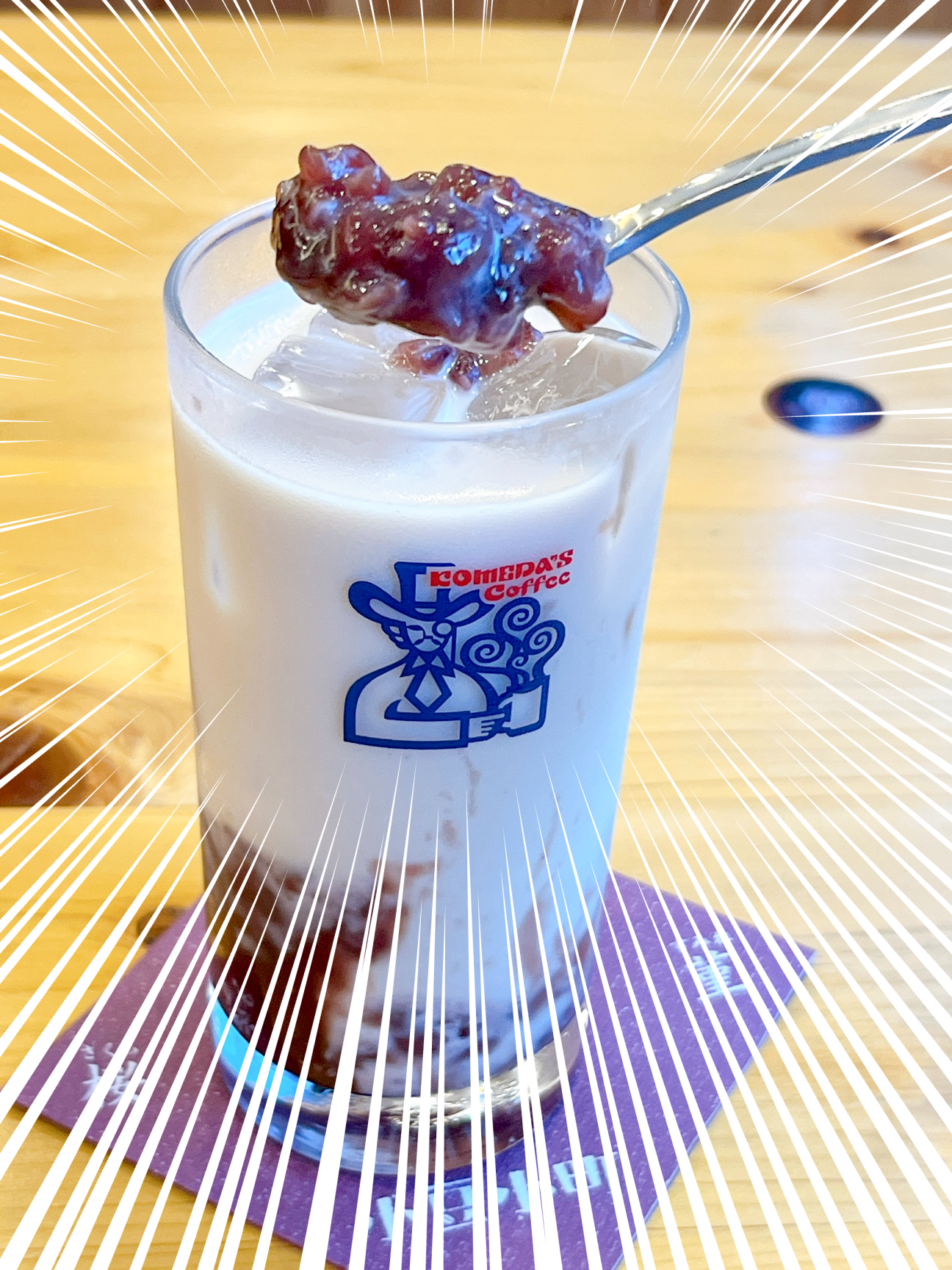 コメダ珈琲店のオススメのドリンク「小豆小町 桜 アイス」