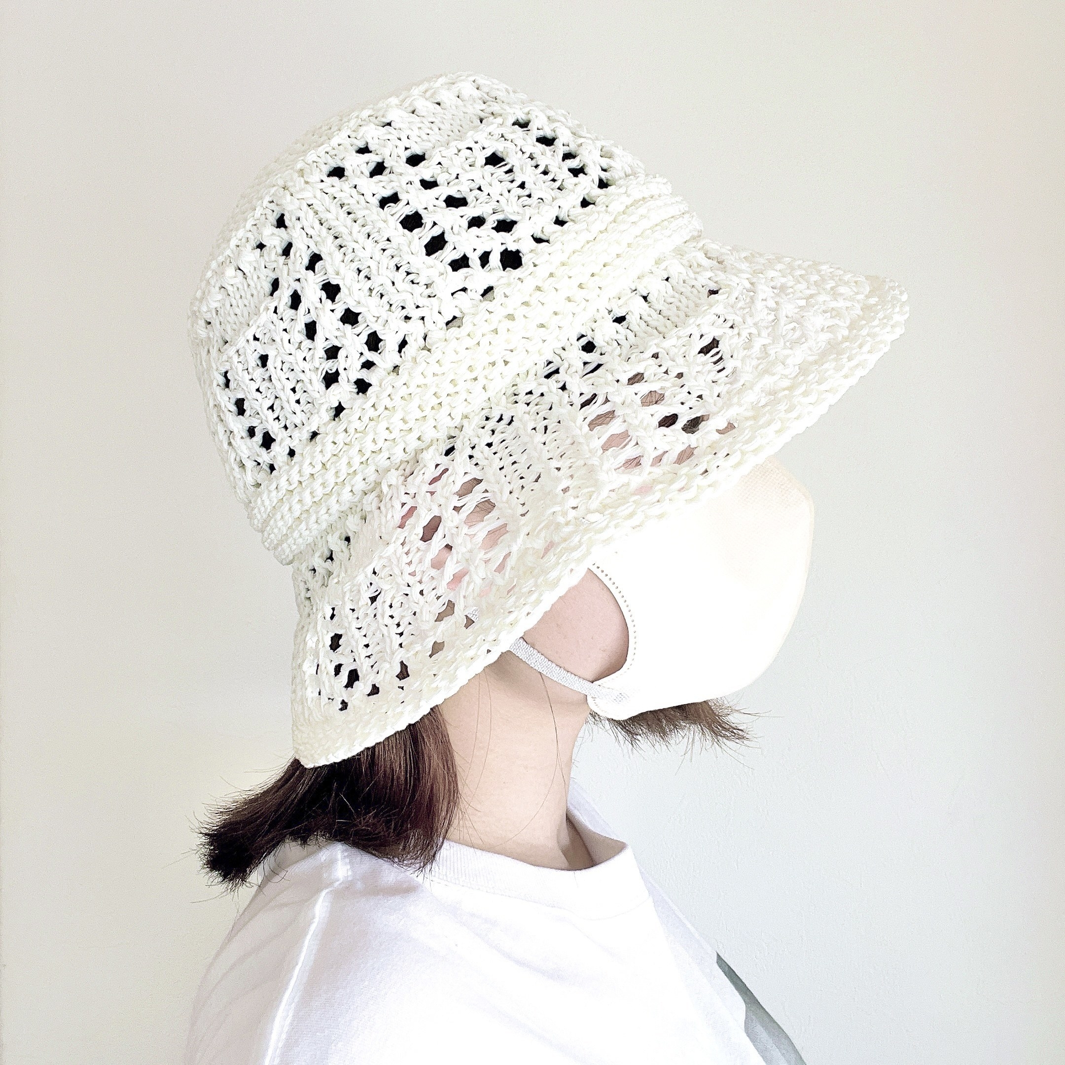 GU（ジーユー）のオススメの春コーデにピッタリアイテム「クロシェバケットハット」のコーディネート