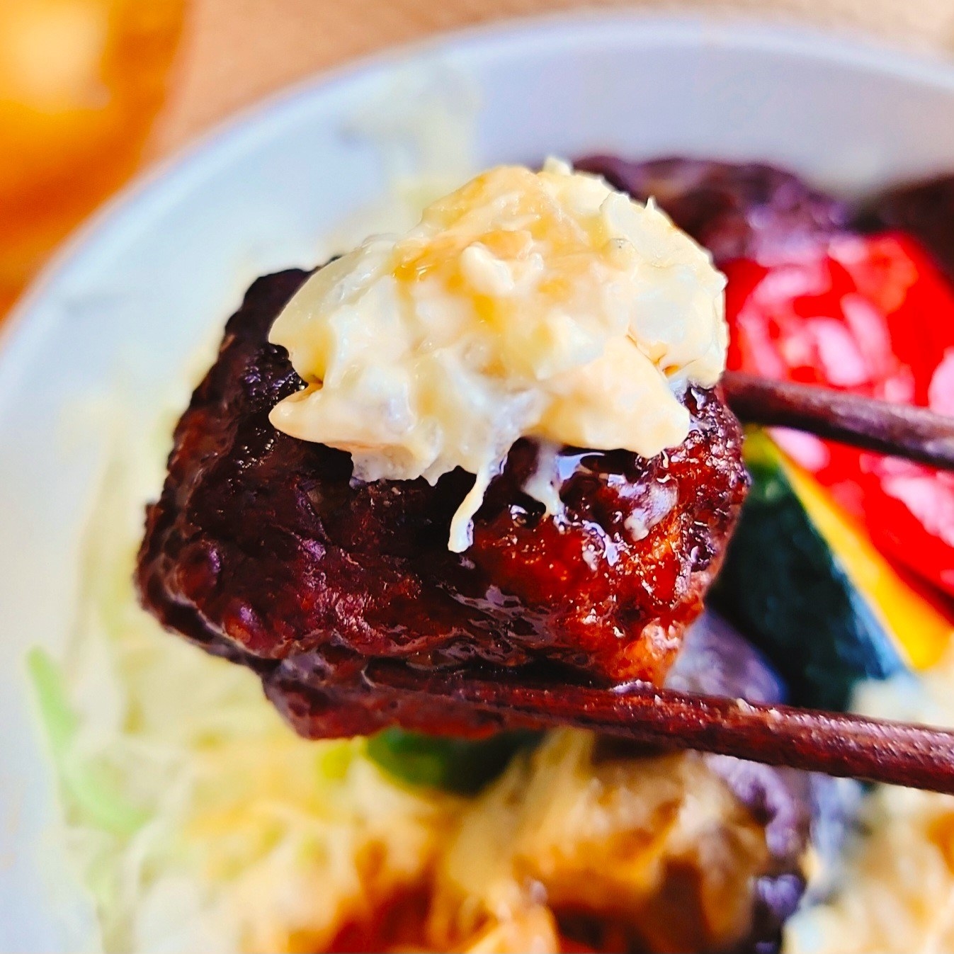 LAWSON(ローソン)のおすすめお弁当「鶏つくねと彩り野菜の甘酢たれ弁当」