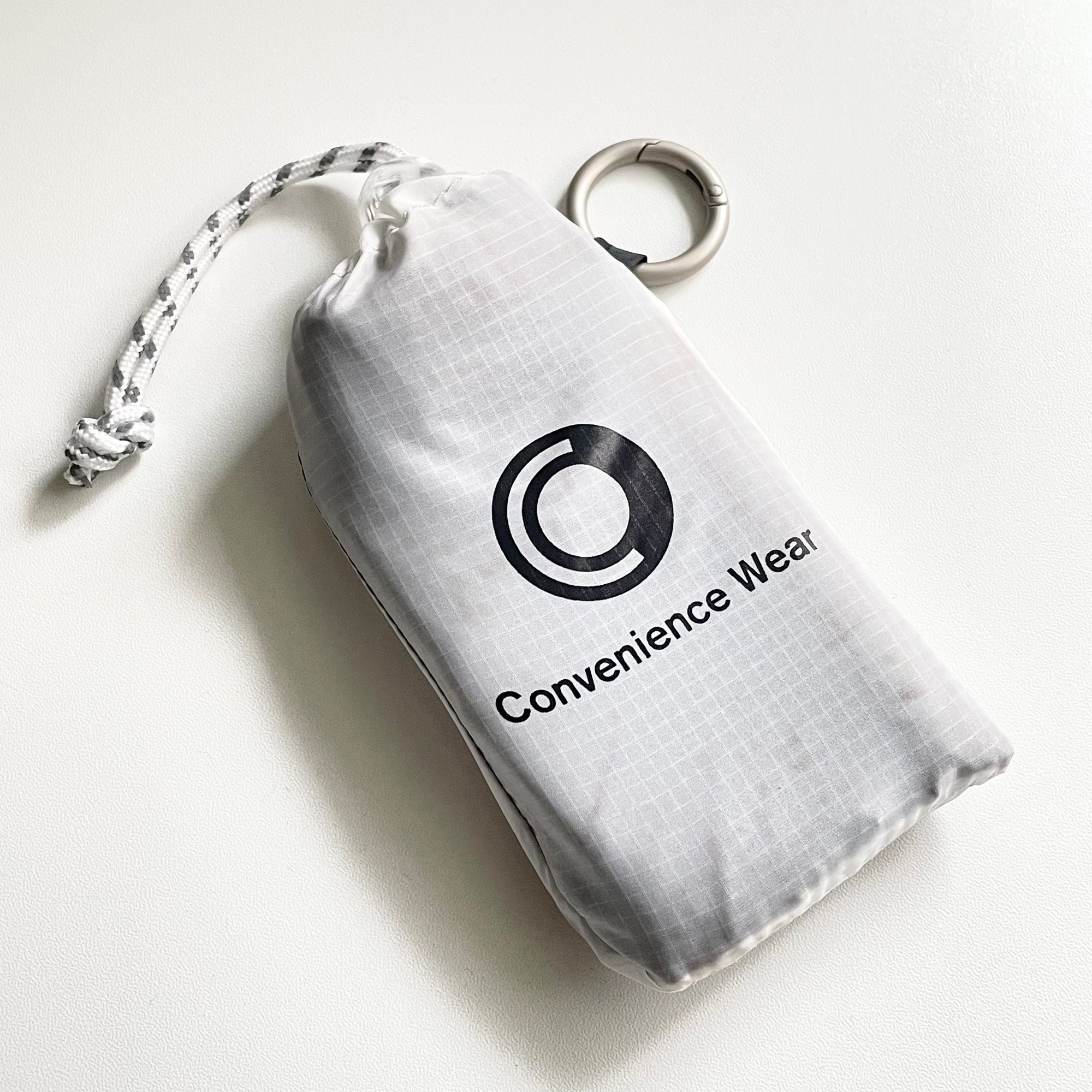 FamilyMart（ファミリーマート）のおすすめのアイテム「エコバッグ くろ」