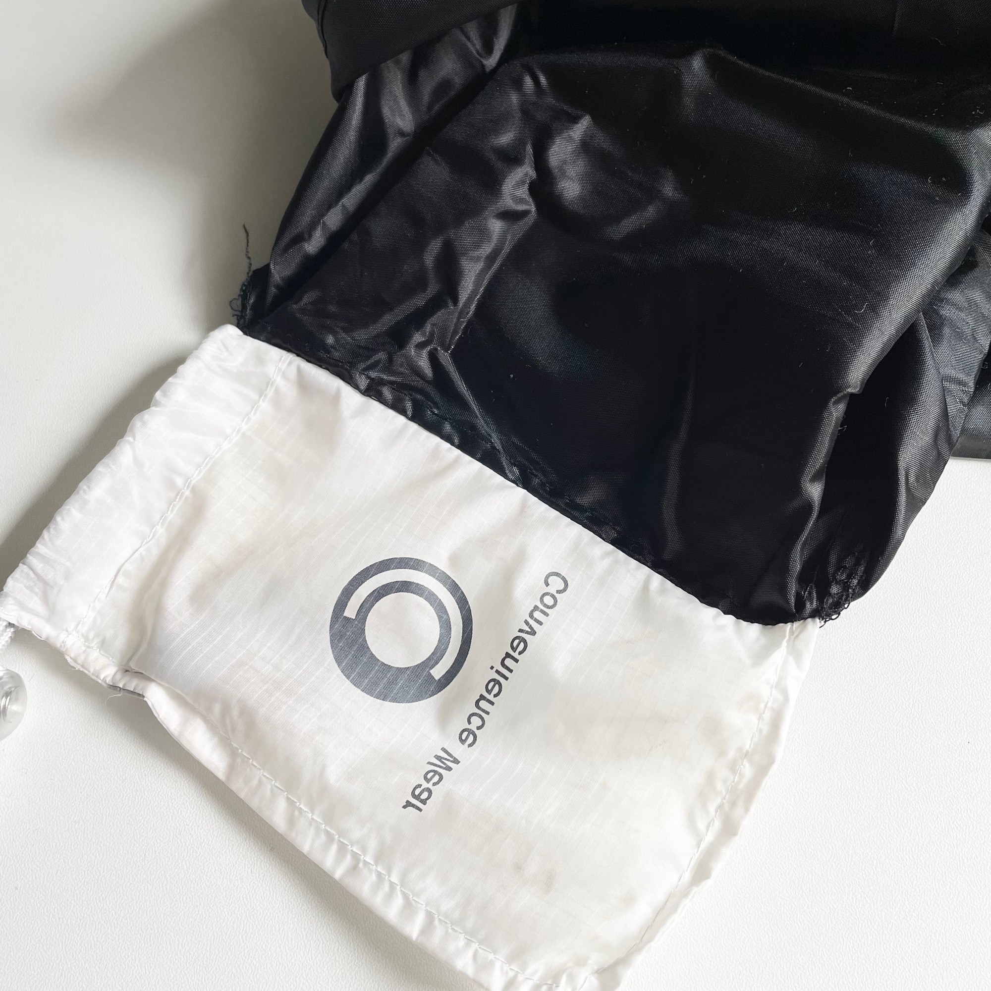 FamilyMart（ファミリーマート）のおすすめのアイテム「エコバッグ くろ」