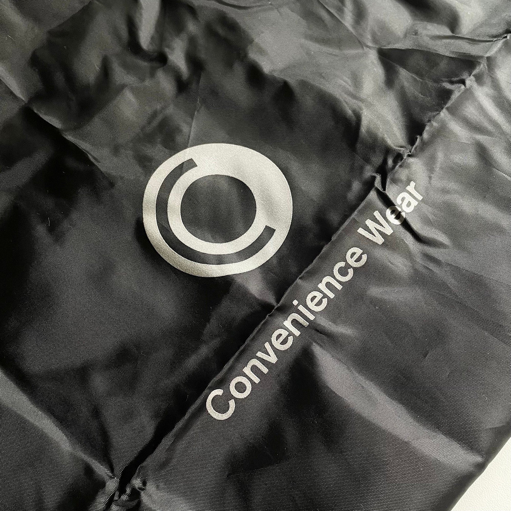 FamilyMart（ファミリーマート）のおすすめのアイテム「エコバッグ くろ」