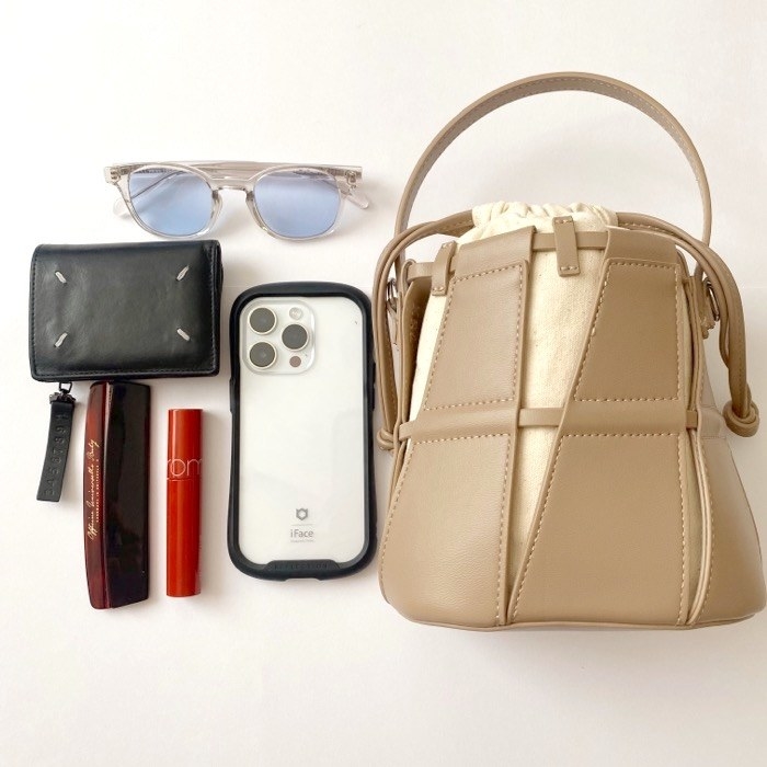 ZARA（ザラ）のオススメのバッグ「カットワークバケットバッグ」