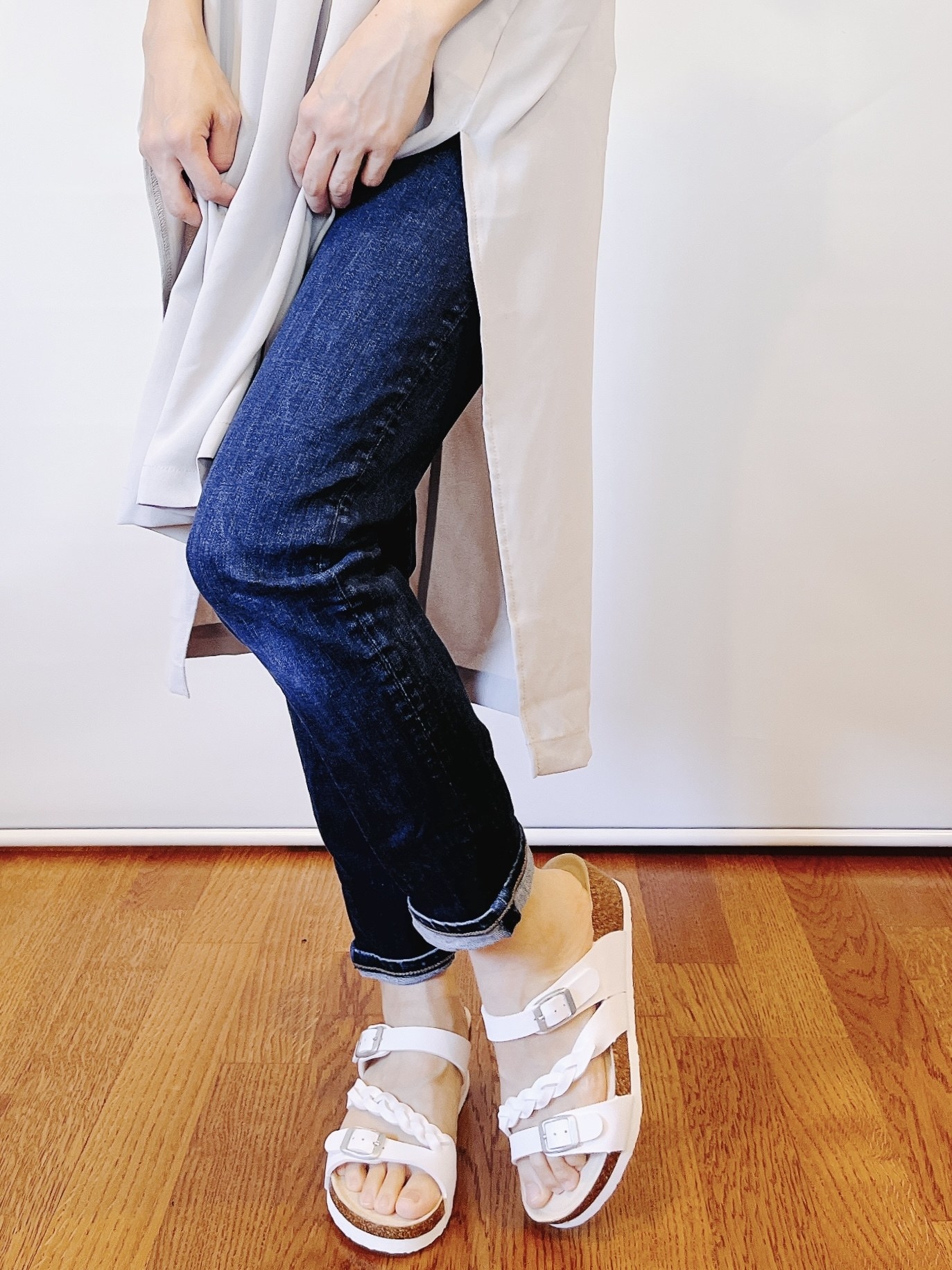 しまむらのオススメのサンダル「お手軽クッションサンダル ねじり紐付きFB」のコーディネート