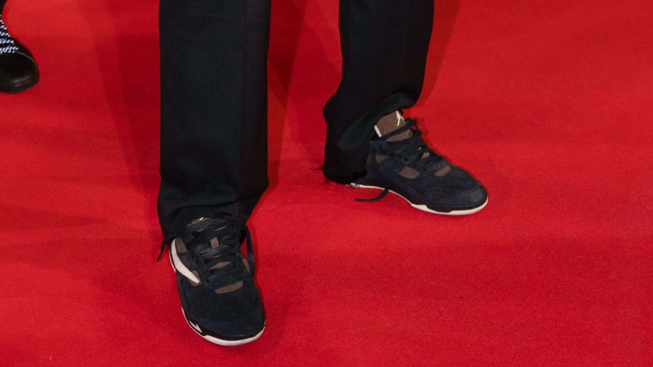 Travis Scott Sneakers On Feet: Styling The Travis Scott Shoes