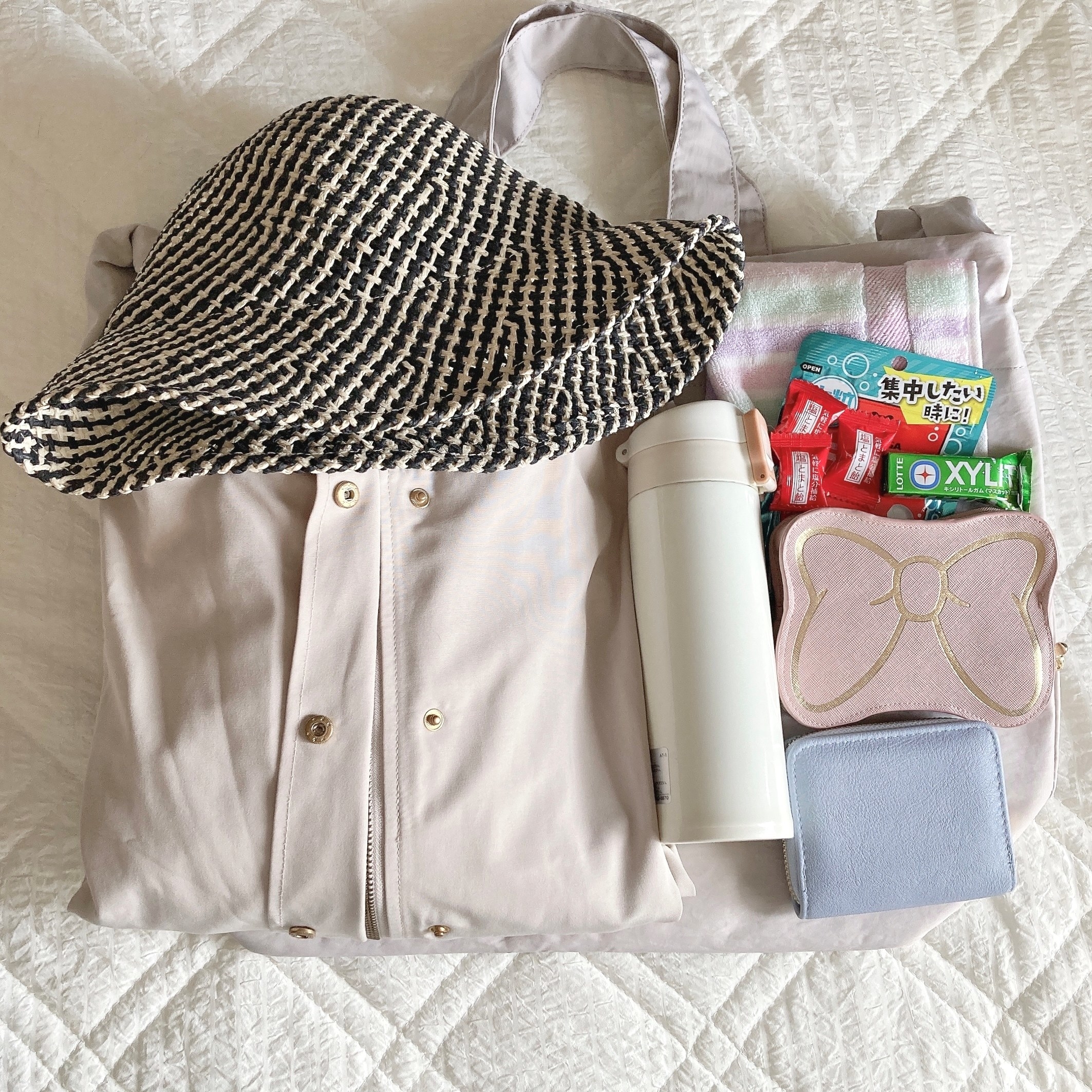 GLOBAL WORK(グローバルワーク)のオススメのバッグ「撥水クシュクシュ2WAYショルダー」