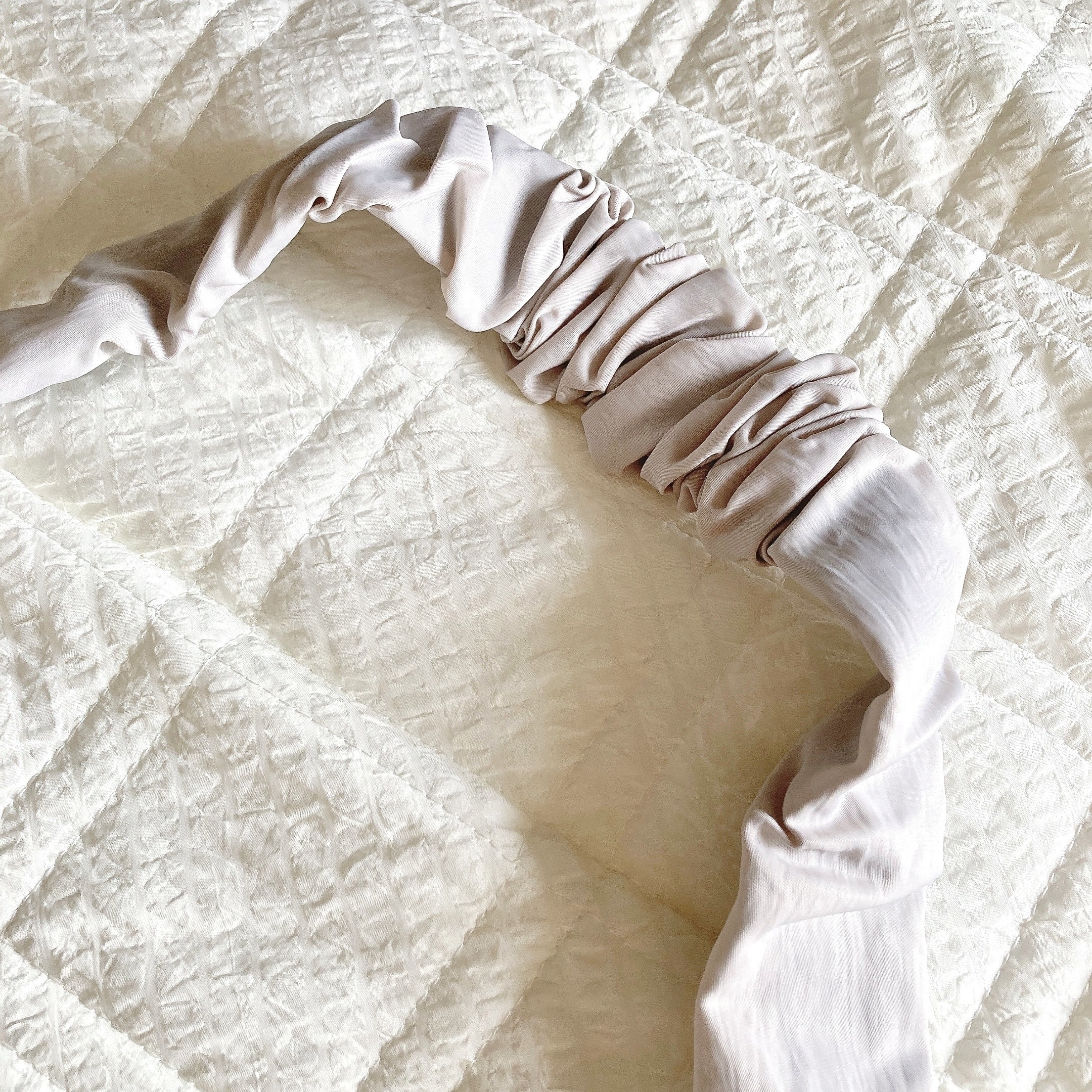 GLOBAL WORK(グローバルワーク)のオススメのバッグ「撥水クシュクシュ2WAYショルダー」