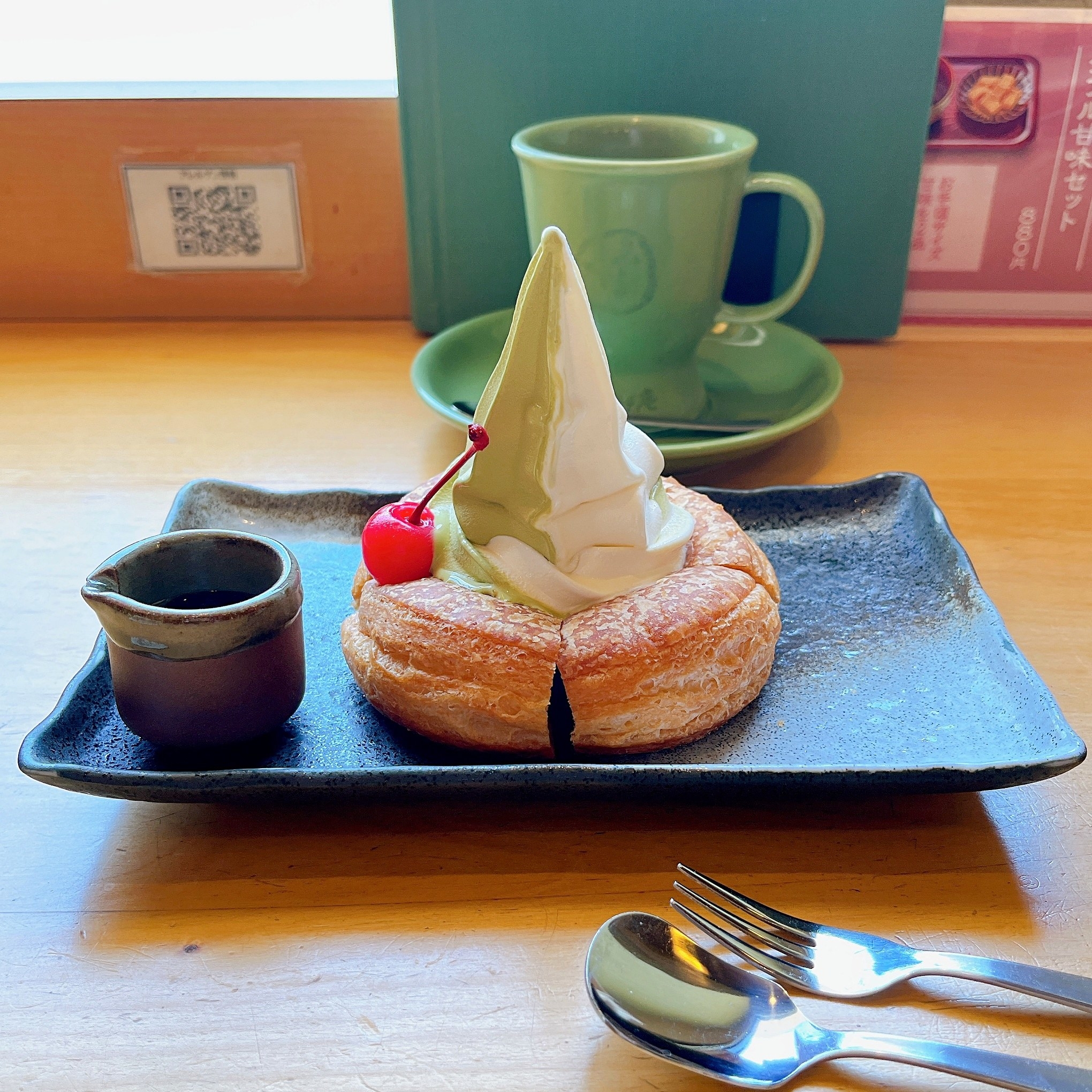 コメダ和喫茶 おかげ庵おすすめのスイーツ「抹茶ミックスミニシロノワール」