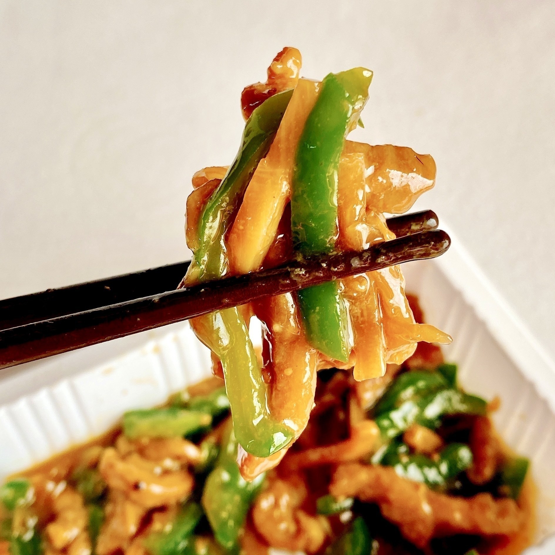 セブン‐イレブンのオススメの冷凍食品「7プレミアム 青椒肉絲」